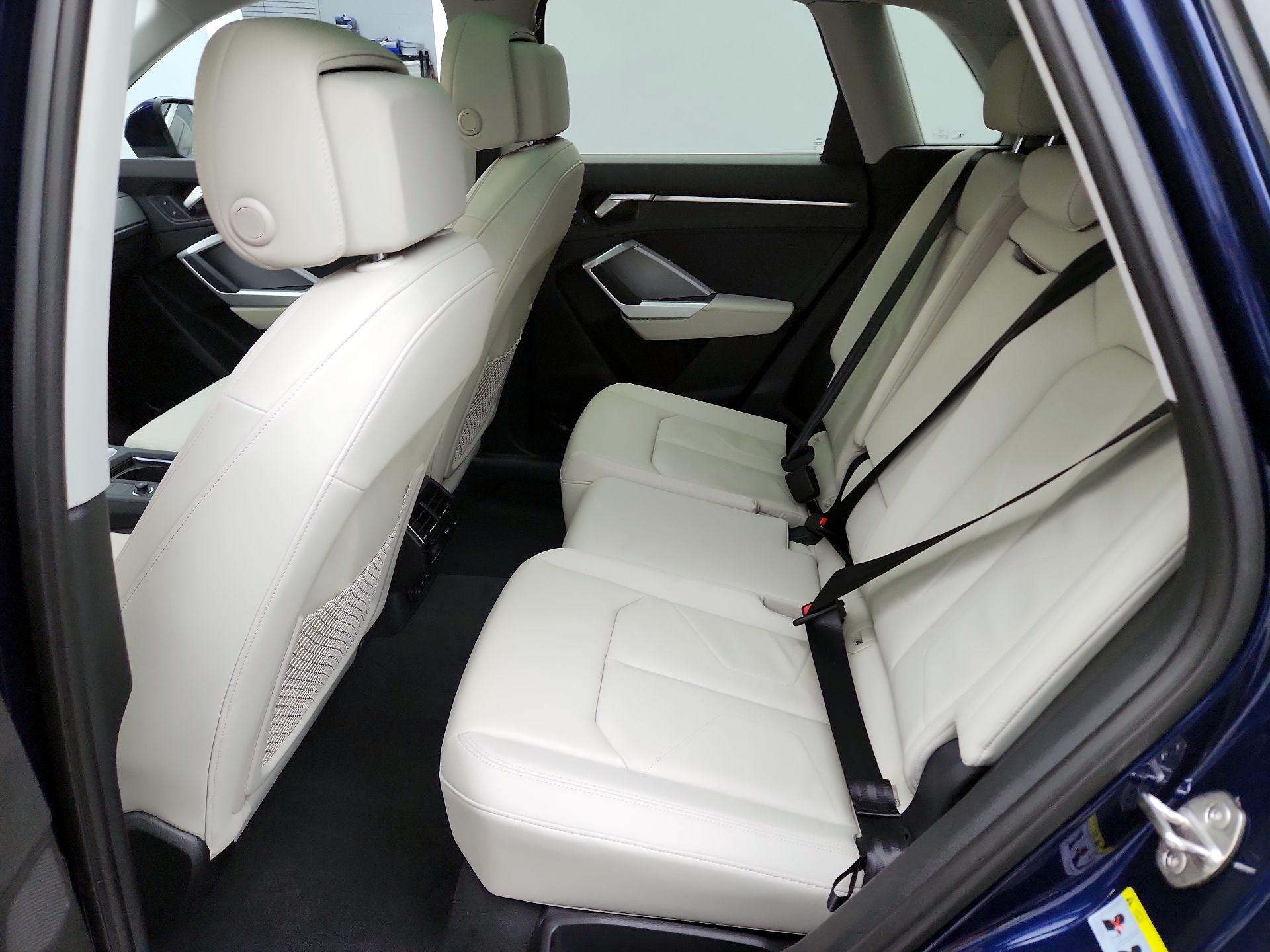 Thumbnail: 2025 Audi Q3 - 20