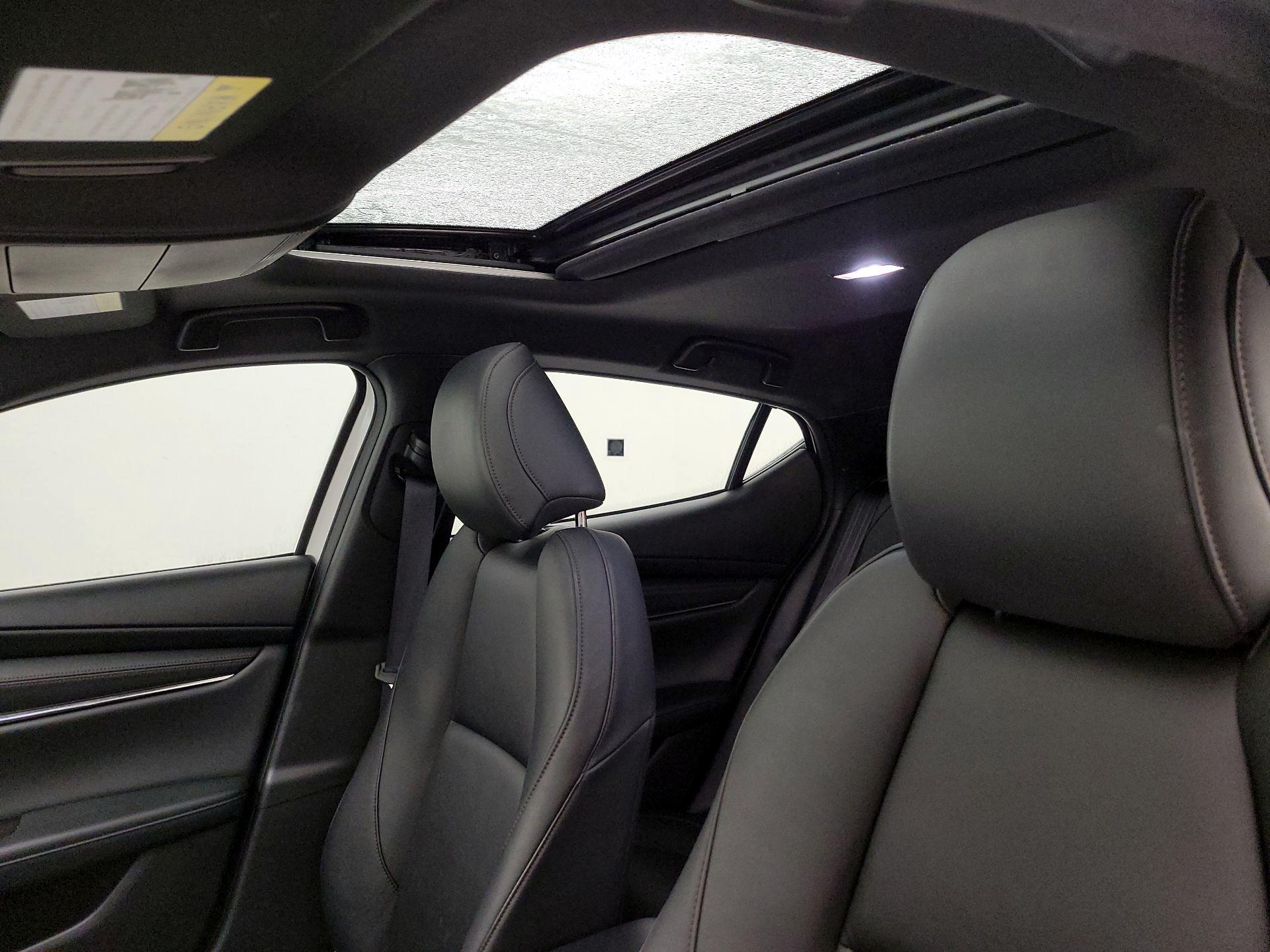 Thumbnail: 2022 Mazda Mazda3 - 19