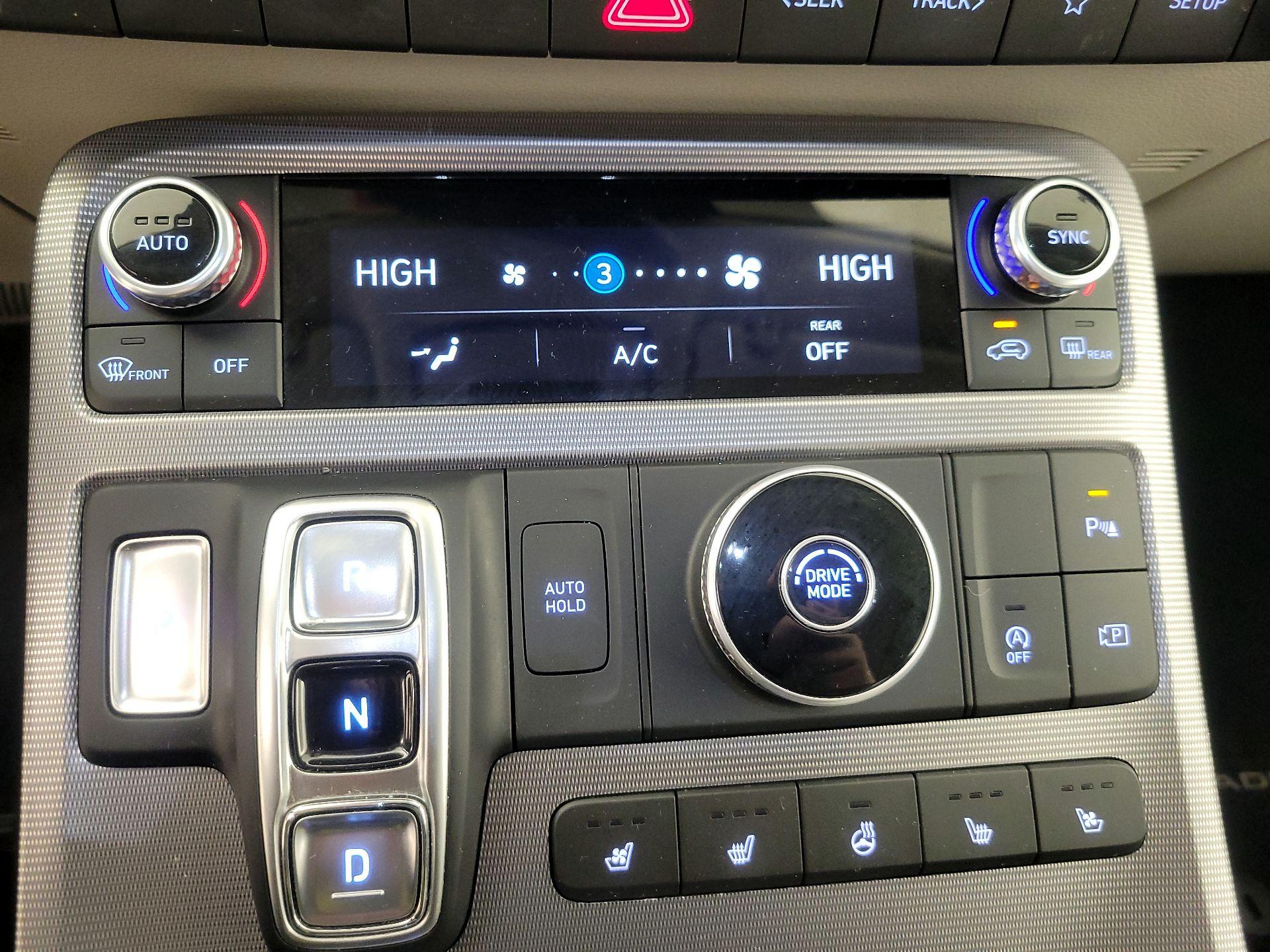 Thumbnail: 2023 Hyundai Palisade - 17