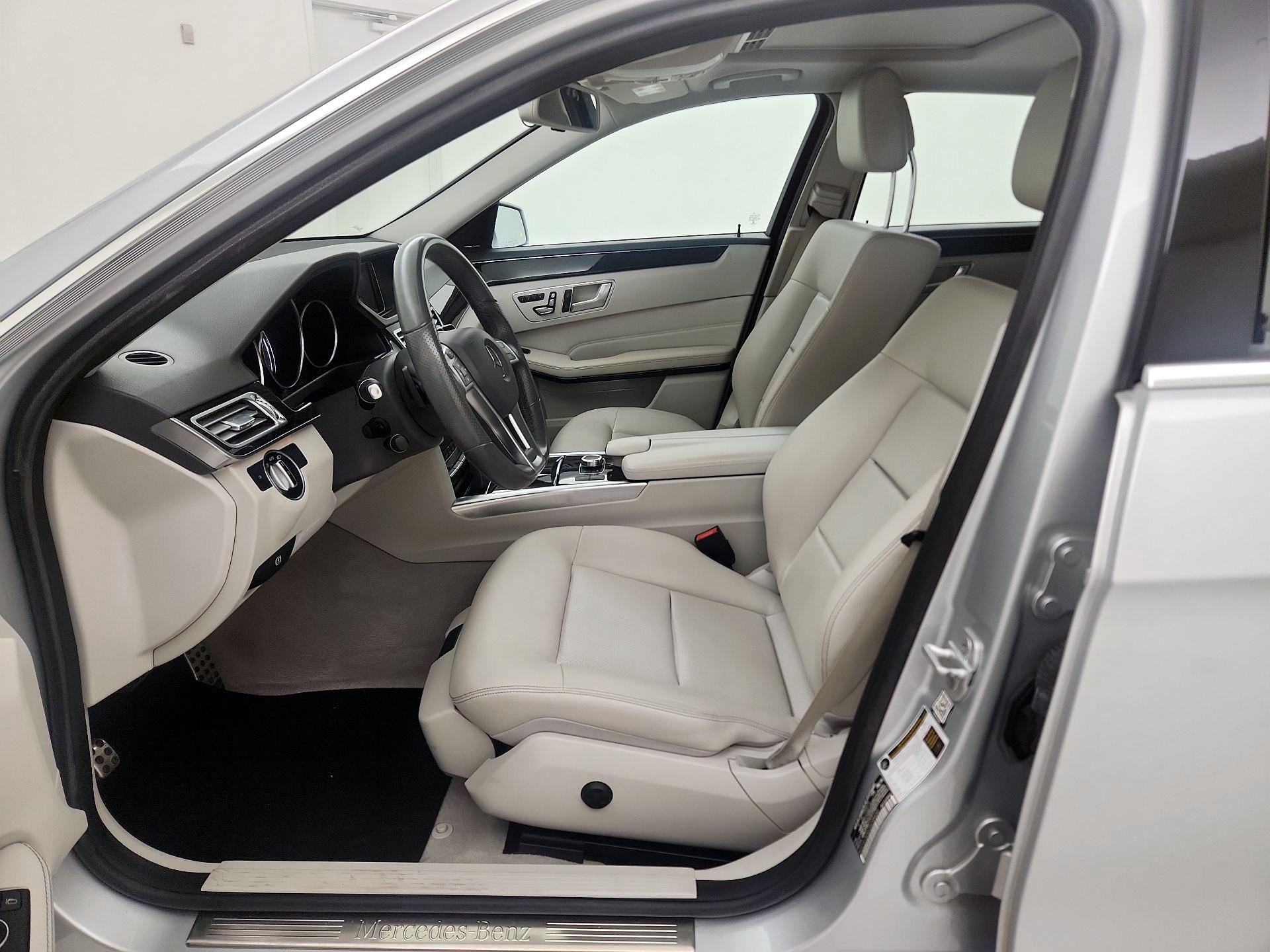 Thumbnail: 2016 Mercedes-Benz E-Class - 11