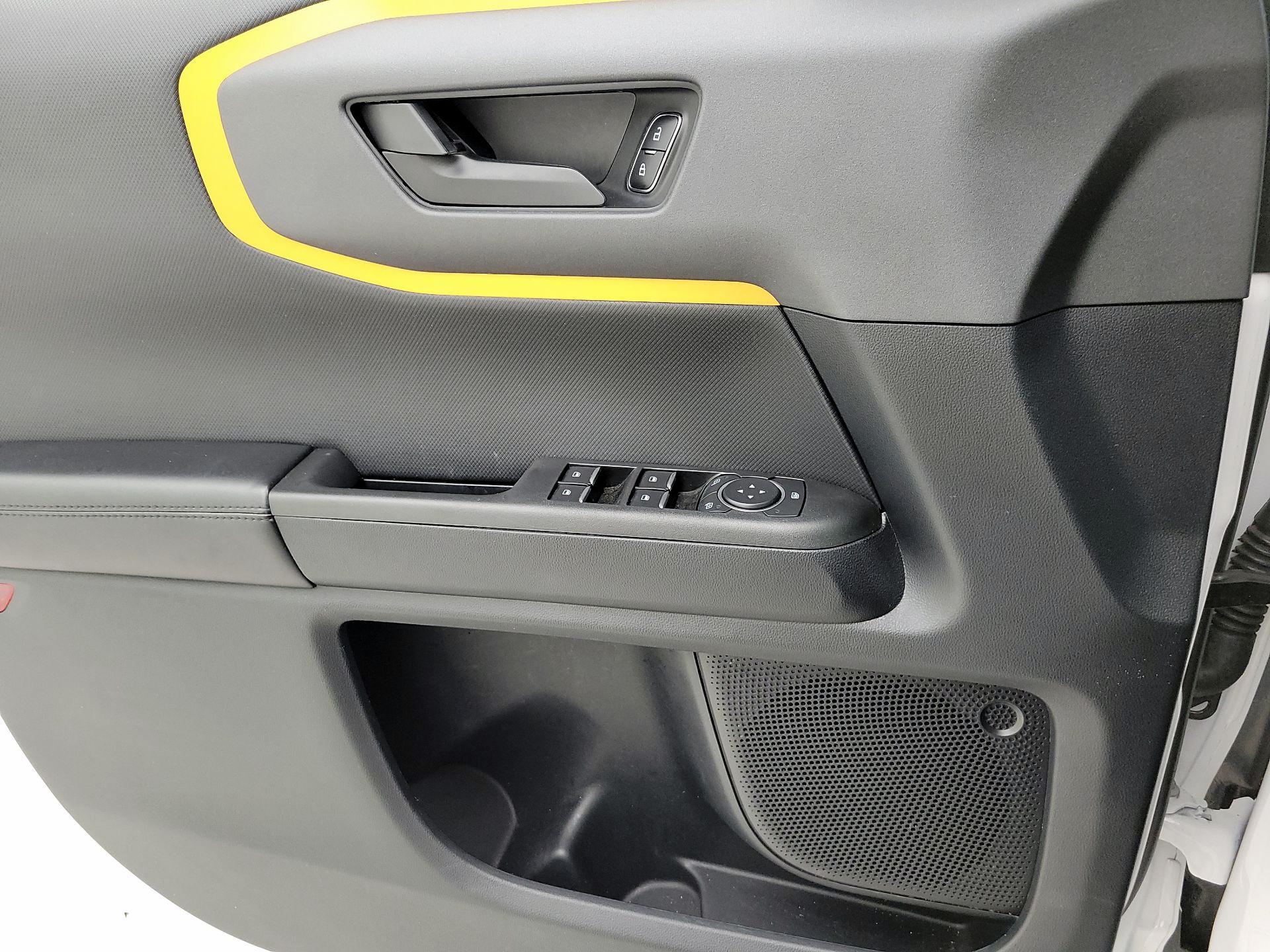 Thumbnail: 2022 Ford Bronco Sport - 12