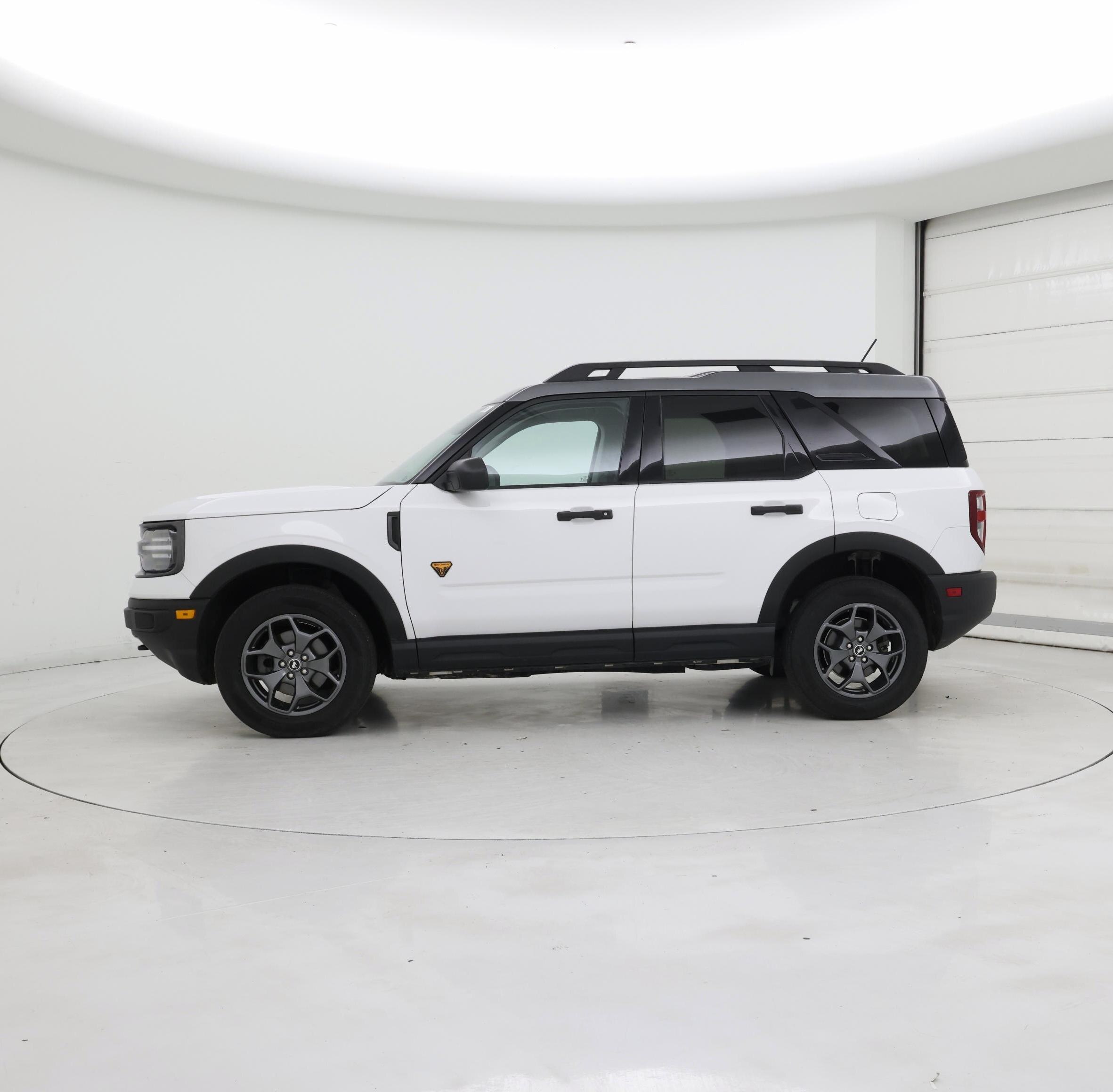 Thumbnail: 2022 Ford Bronco Sport - 3