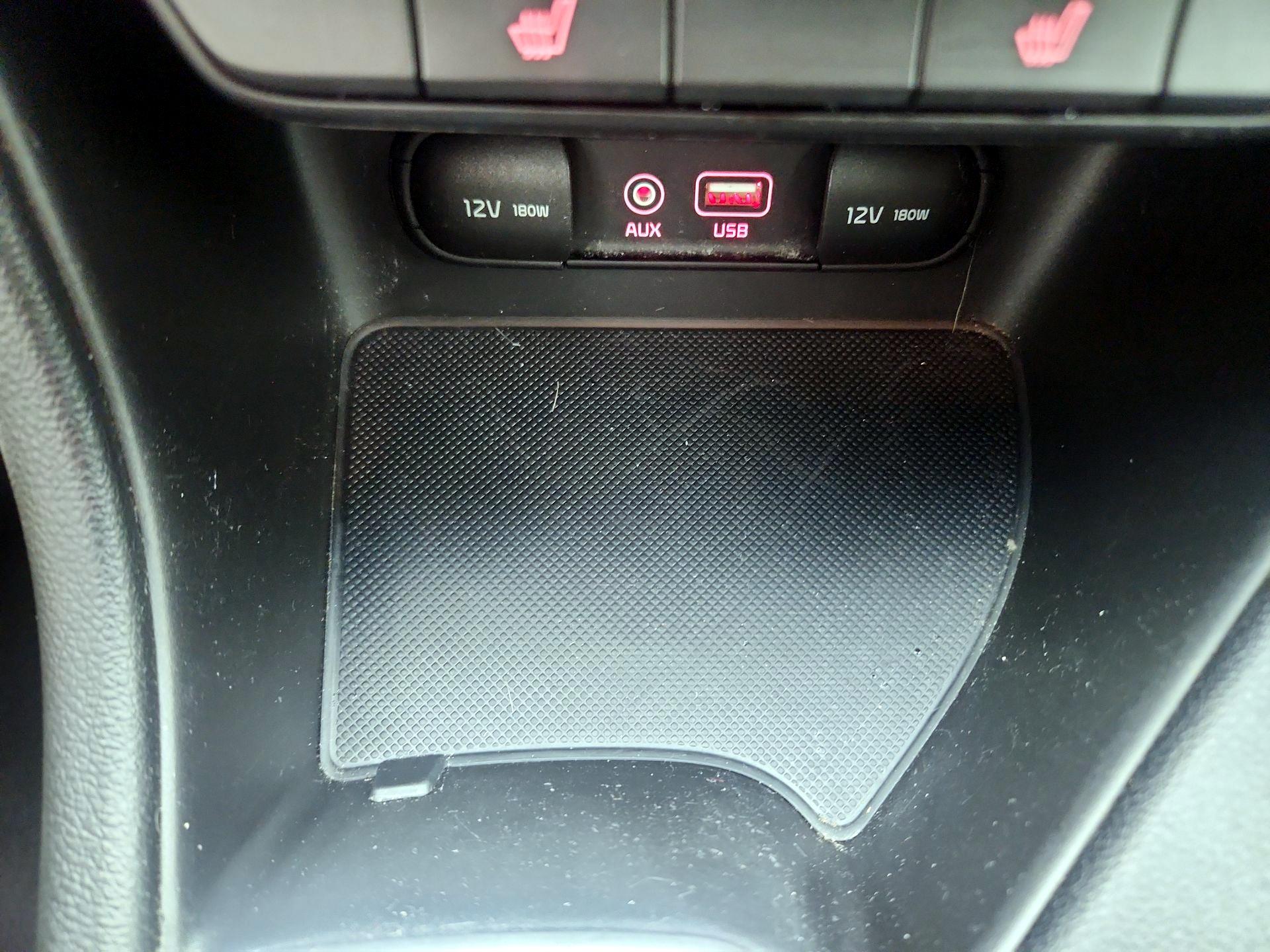 Thumbnail: 2017 Kia Sportage - 18