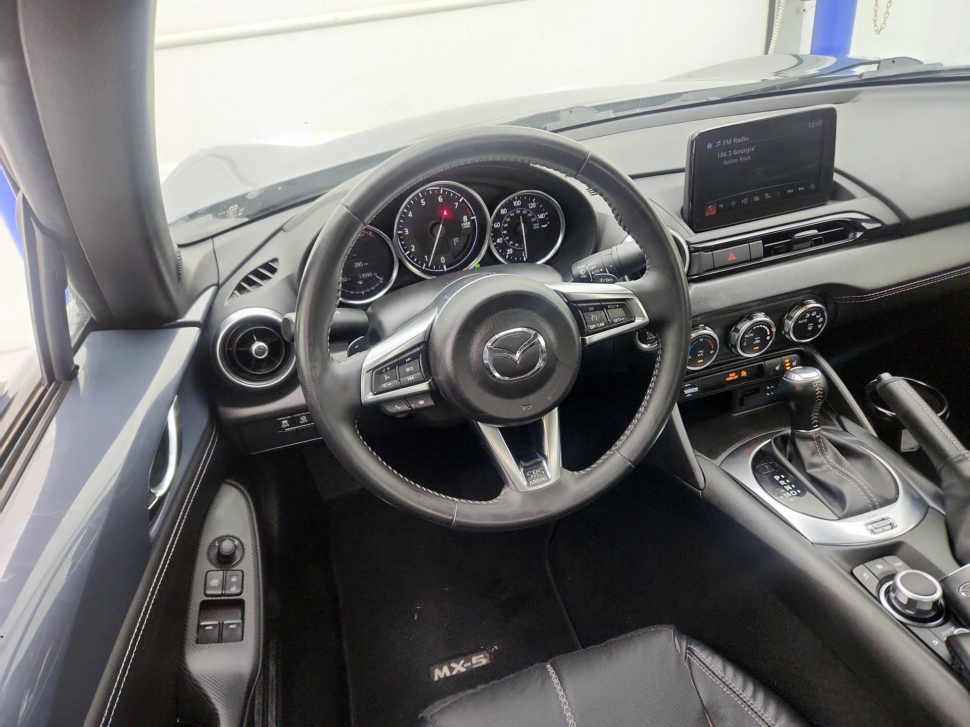 Thumbnail: 2021 Mazda MX-5 Miata - 10