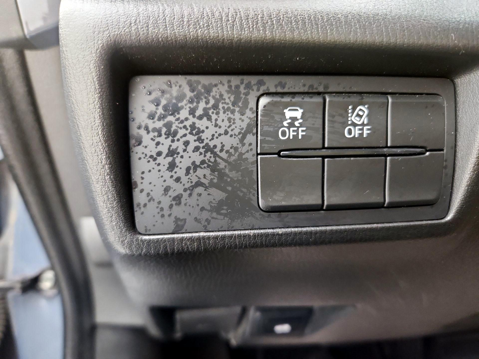 Thumbnail: 2021 Mazda MX-5 Miata - 13