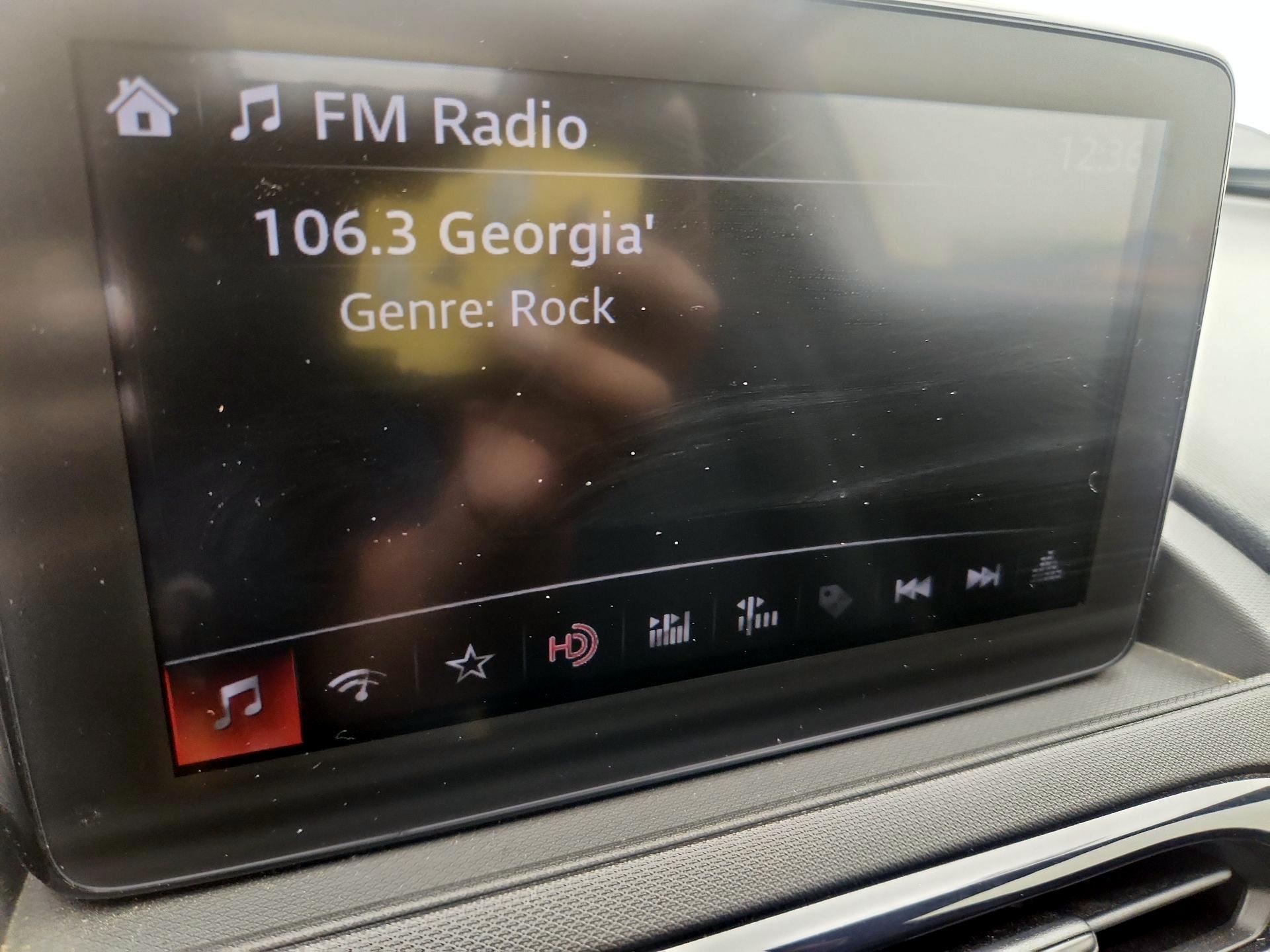 Thumbnail: 2021 Mazda MX-5 Miata - 15