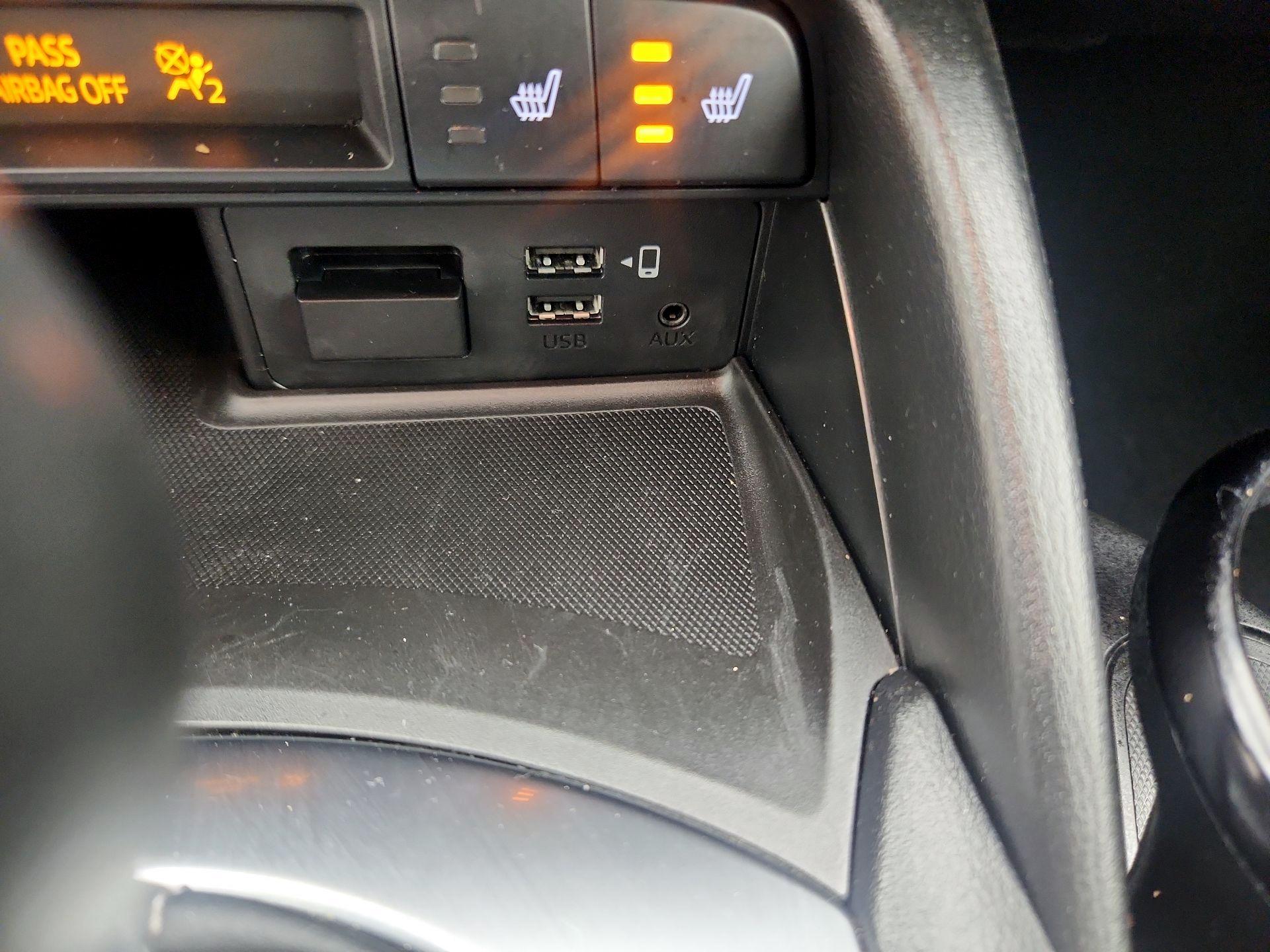 Thumbnail: 2021 Mazda MX-5 Miata - 18