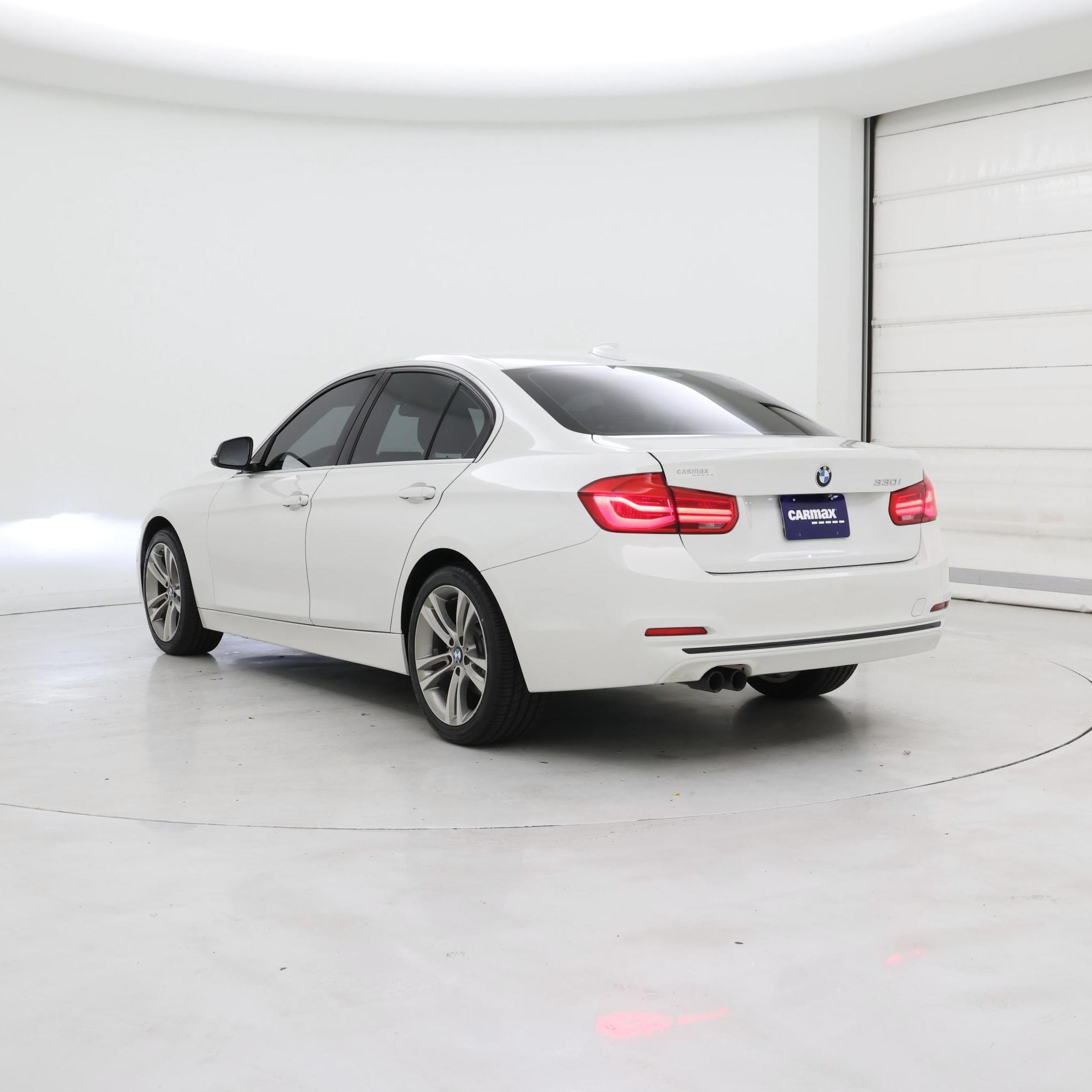 Thumbnail: 2018 BMW 3 Series - 2