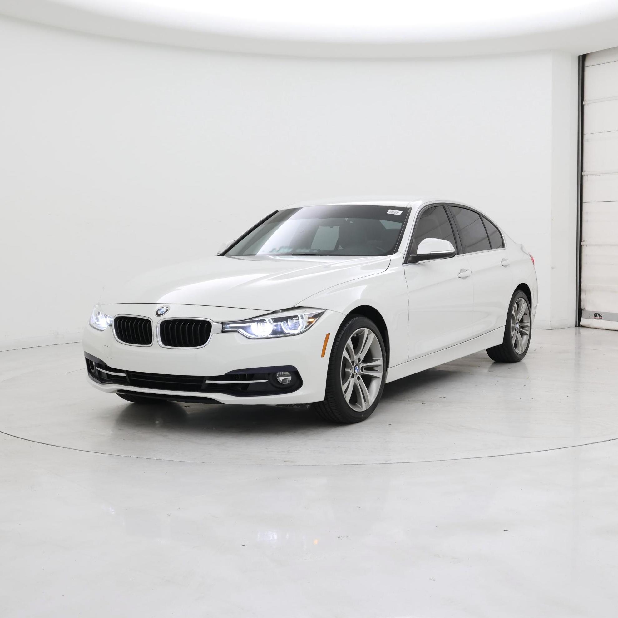 Thumbnail: 2018 BMW 3 Series - 4