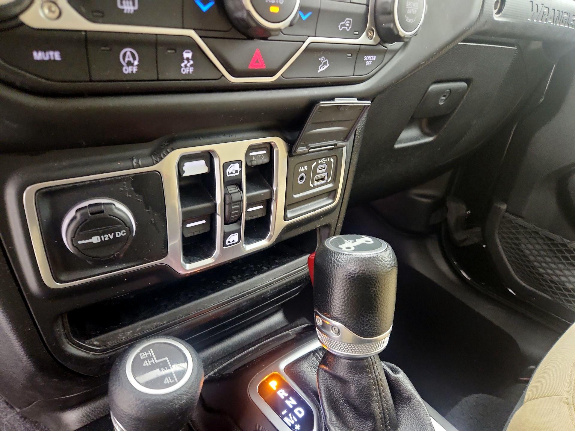 Thumbnail: 2018 Jeep Wrangler - 18