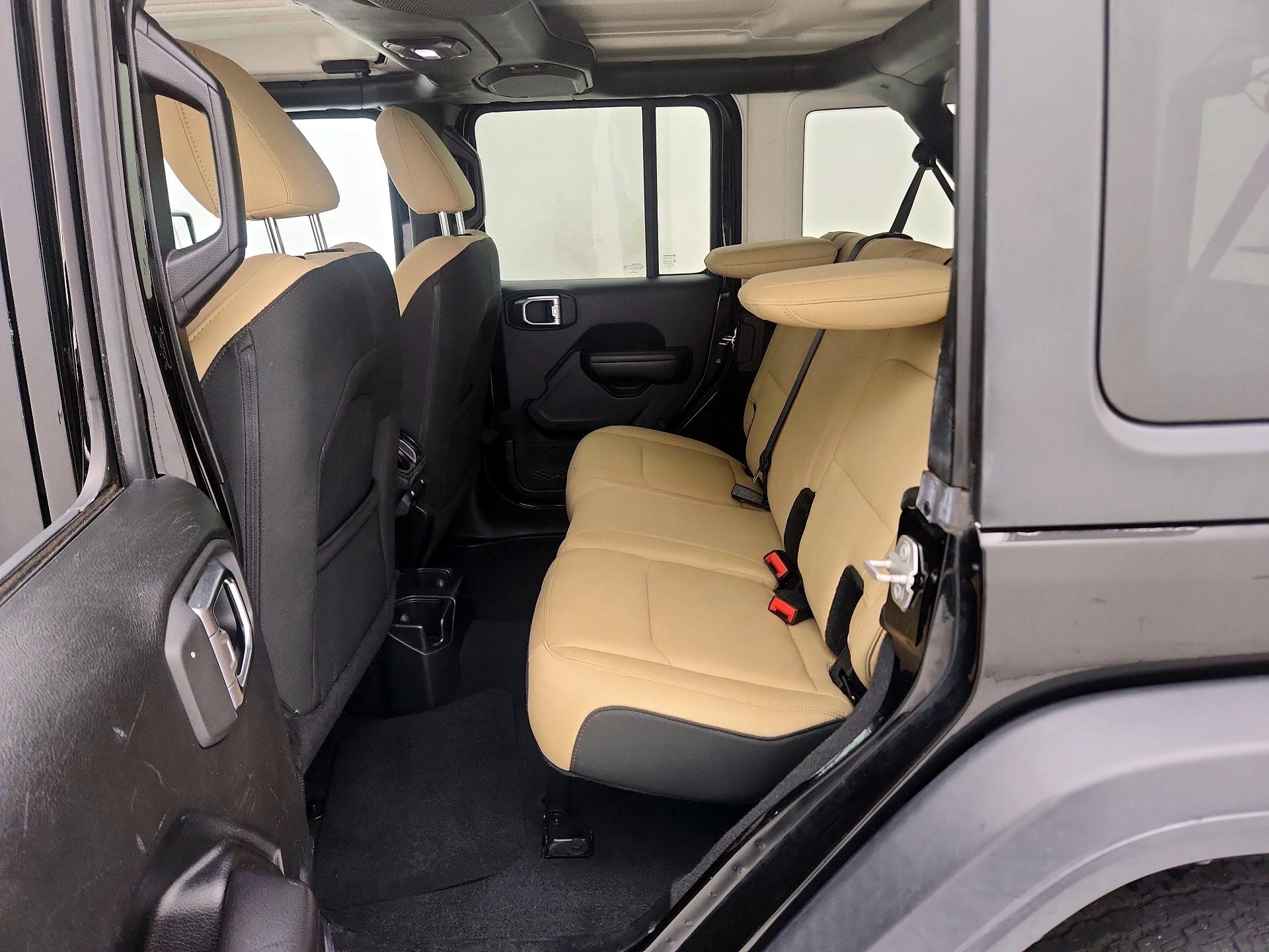 Thumbnail: 2018 Jeep Wrangler - 19