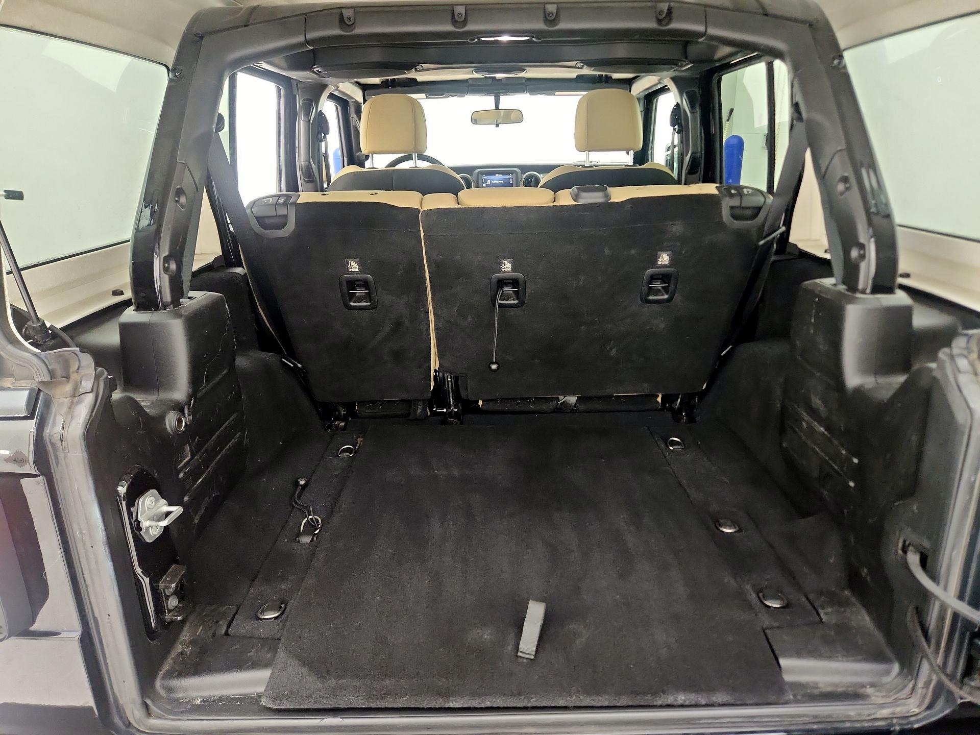 Thumbnail: 2018 Jeep Wrangler - 20