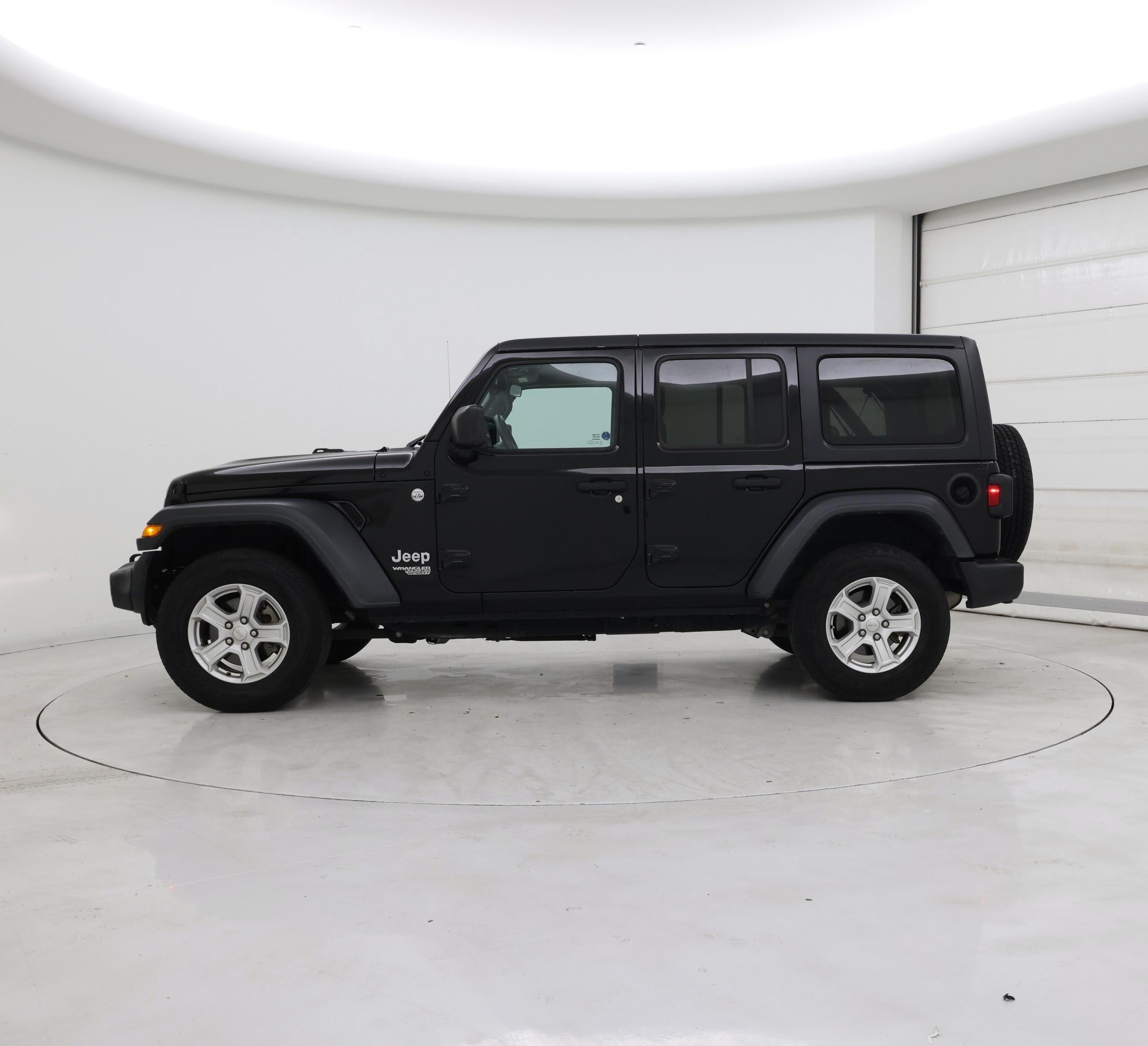 Thumbnail: 2018 Jeep Wrangler - 3