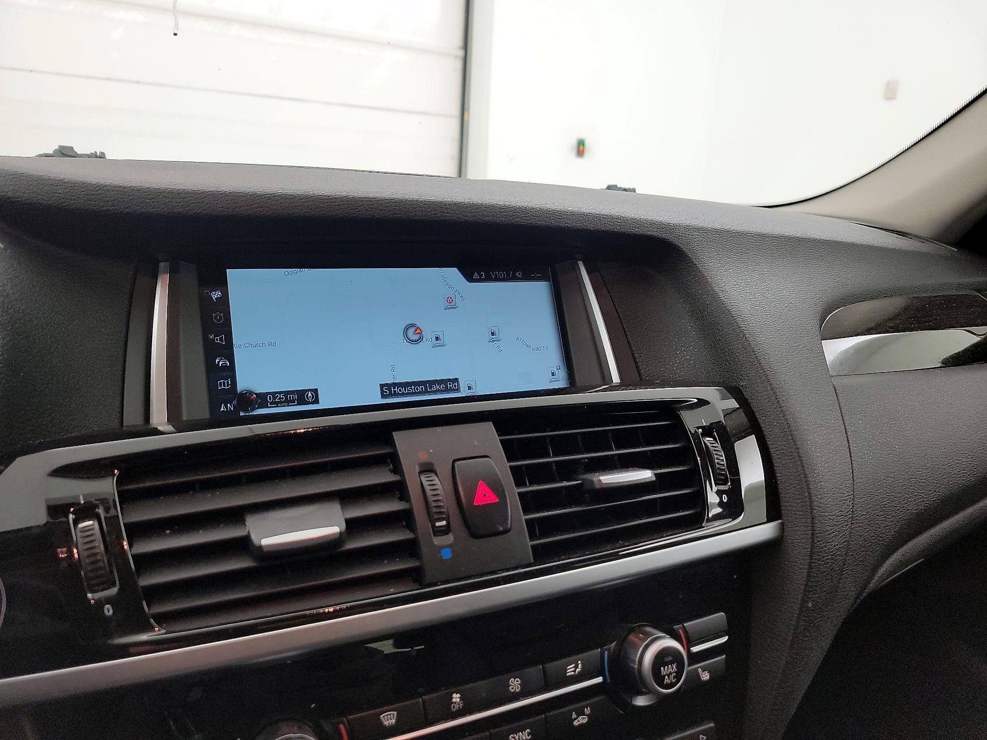 Thumbnail: 2017 BMW X3 - 14