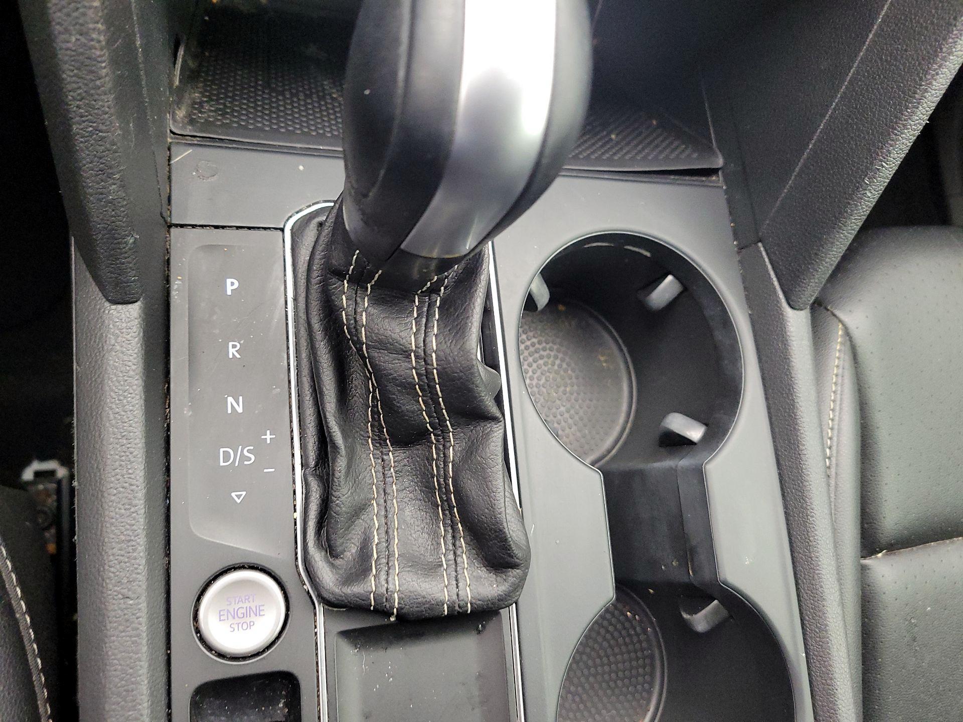 Thumbnail: 2021 Volkswagen Atlas - 17