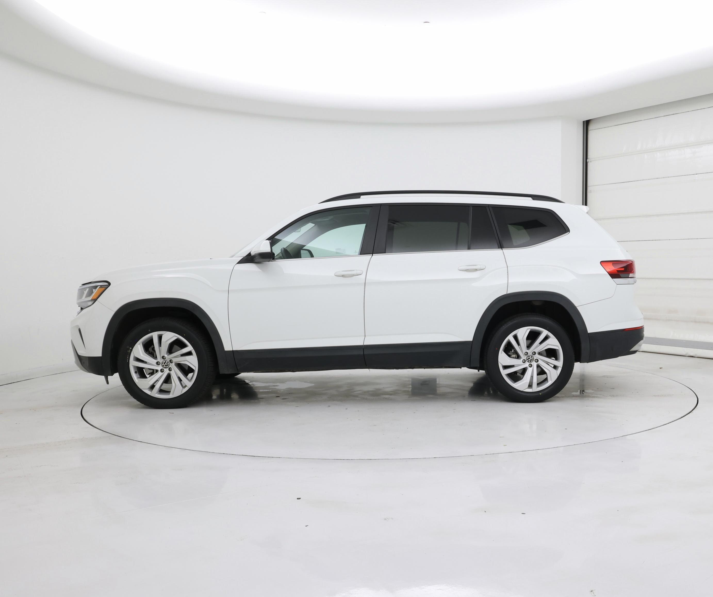 Thumbnail: 2021 Volkswagen Atlas - 3