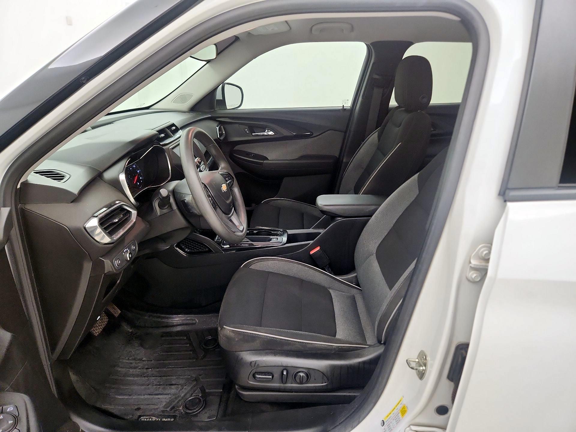 Thumbnail: 2022 Chevrolet TrailBlazer - 11