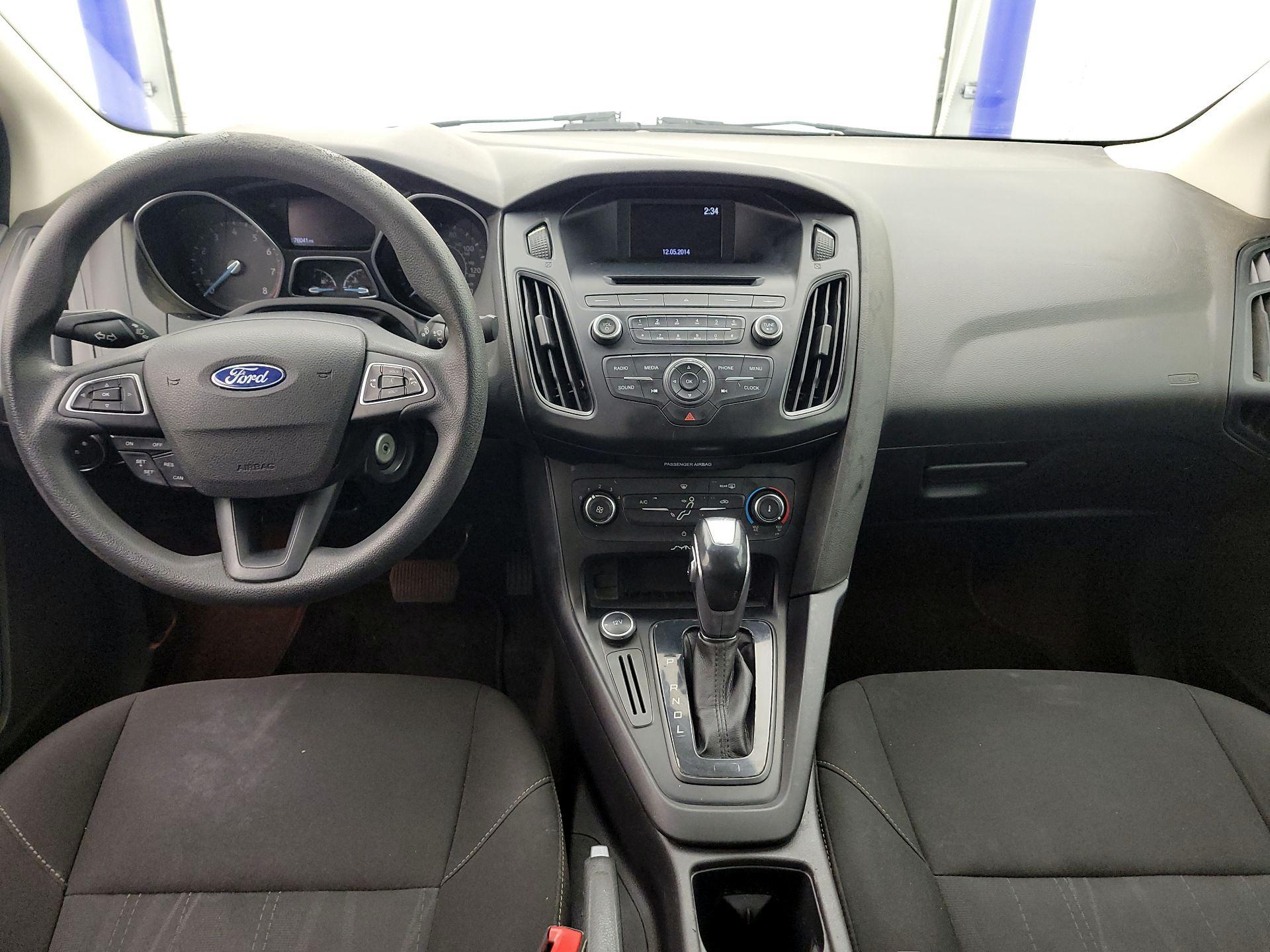 Thumbnail: 2015 Ford Focus - 9