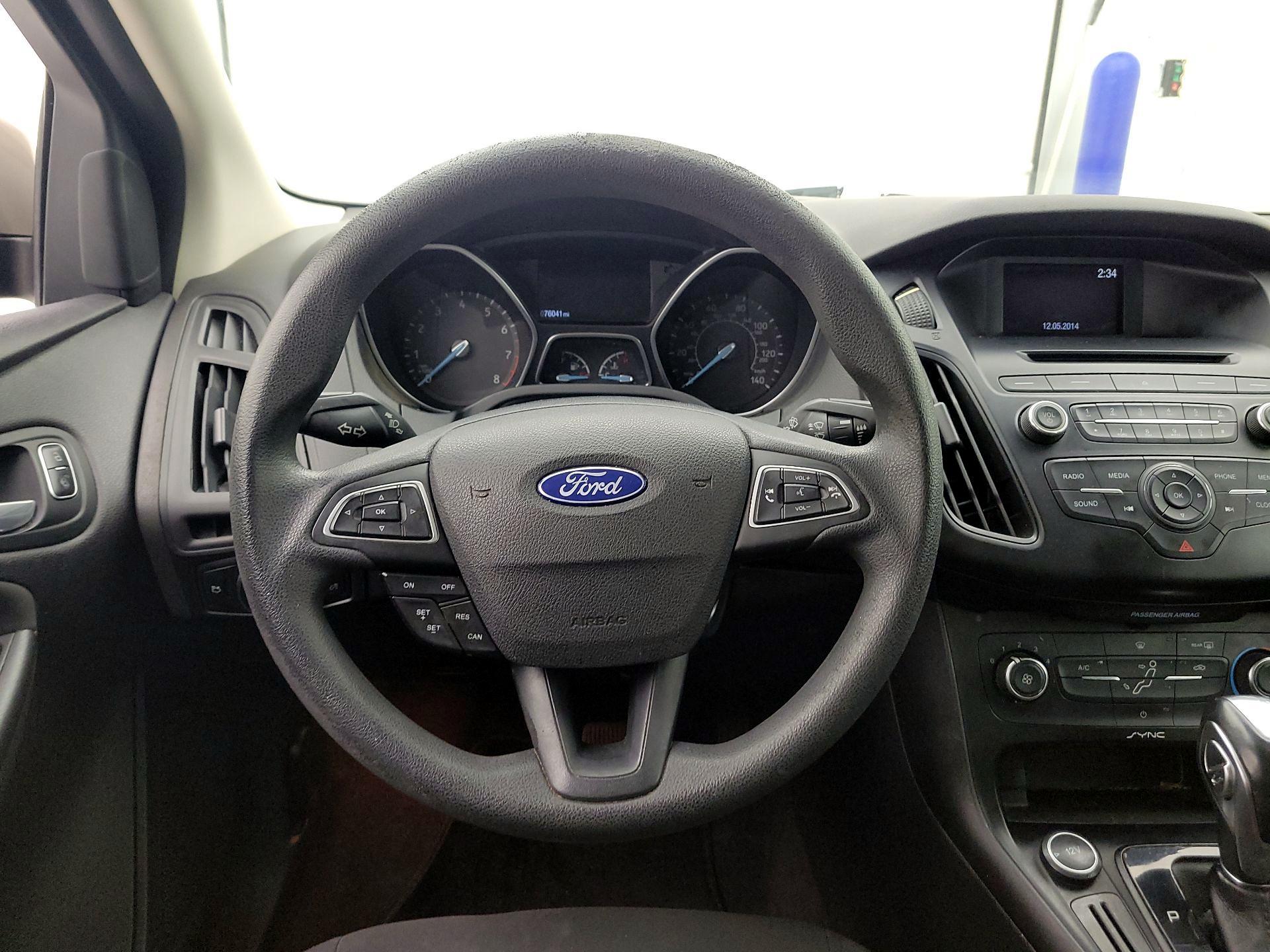 Thumbnail: 2015 Ford Focus - 10