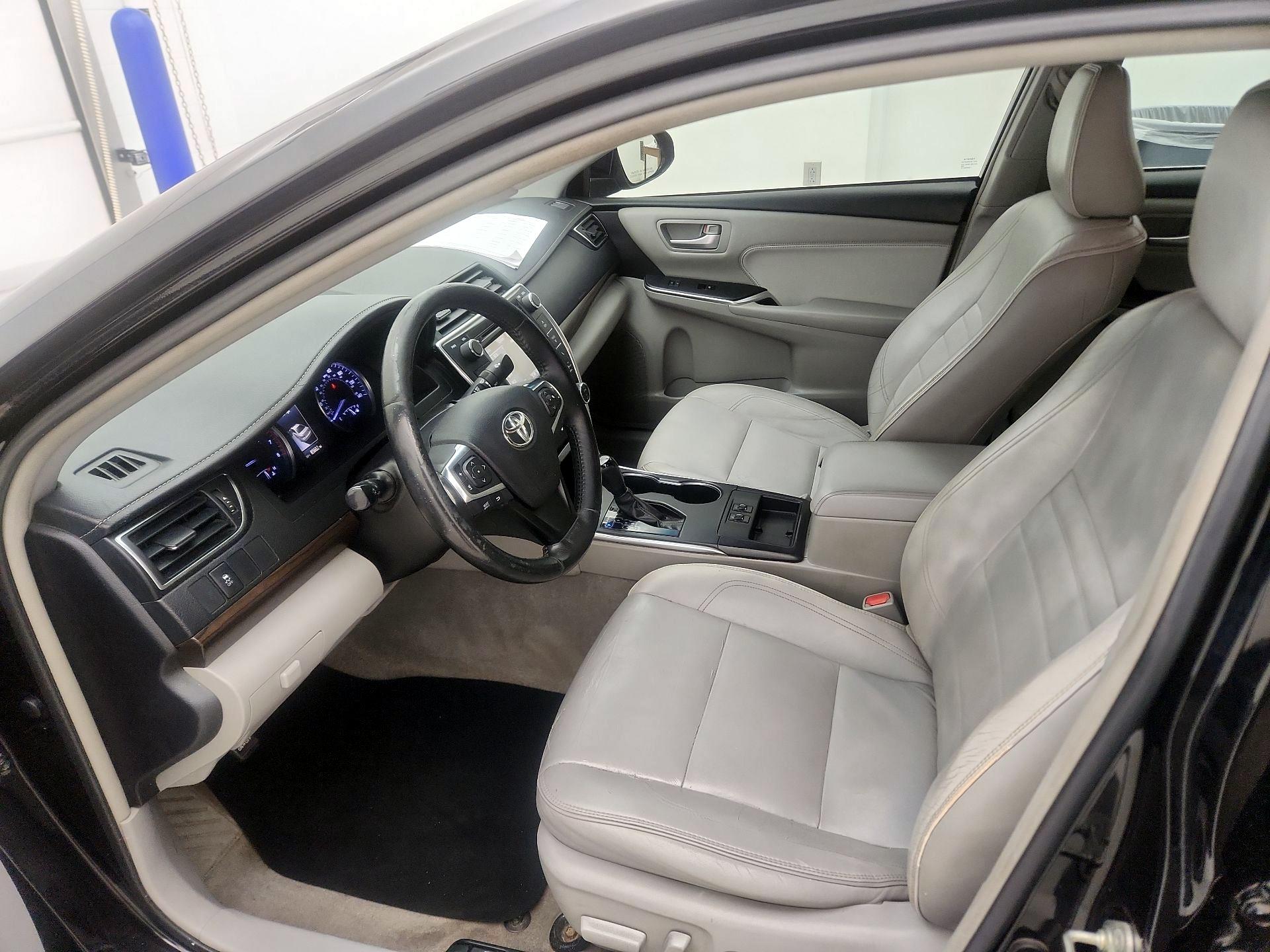 Thumbnail: 2017 Toyota Camry - 11