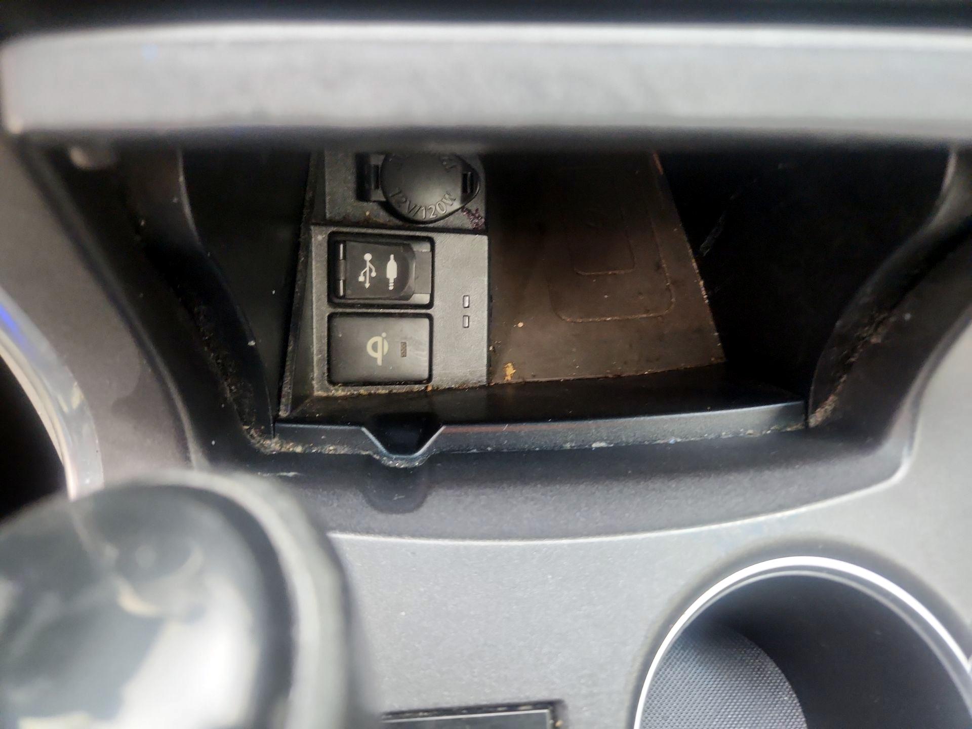 Thumbnail: 2017 Toyota Camry - 18