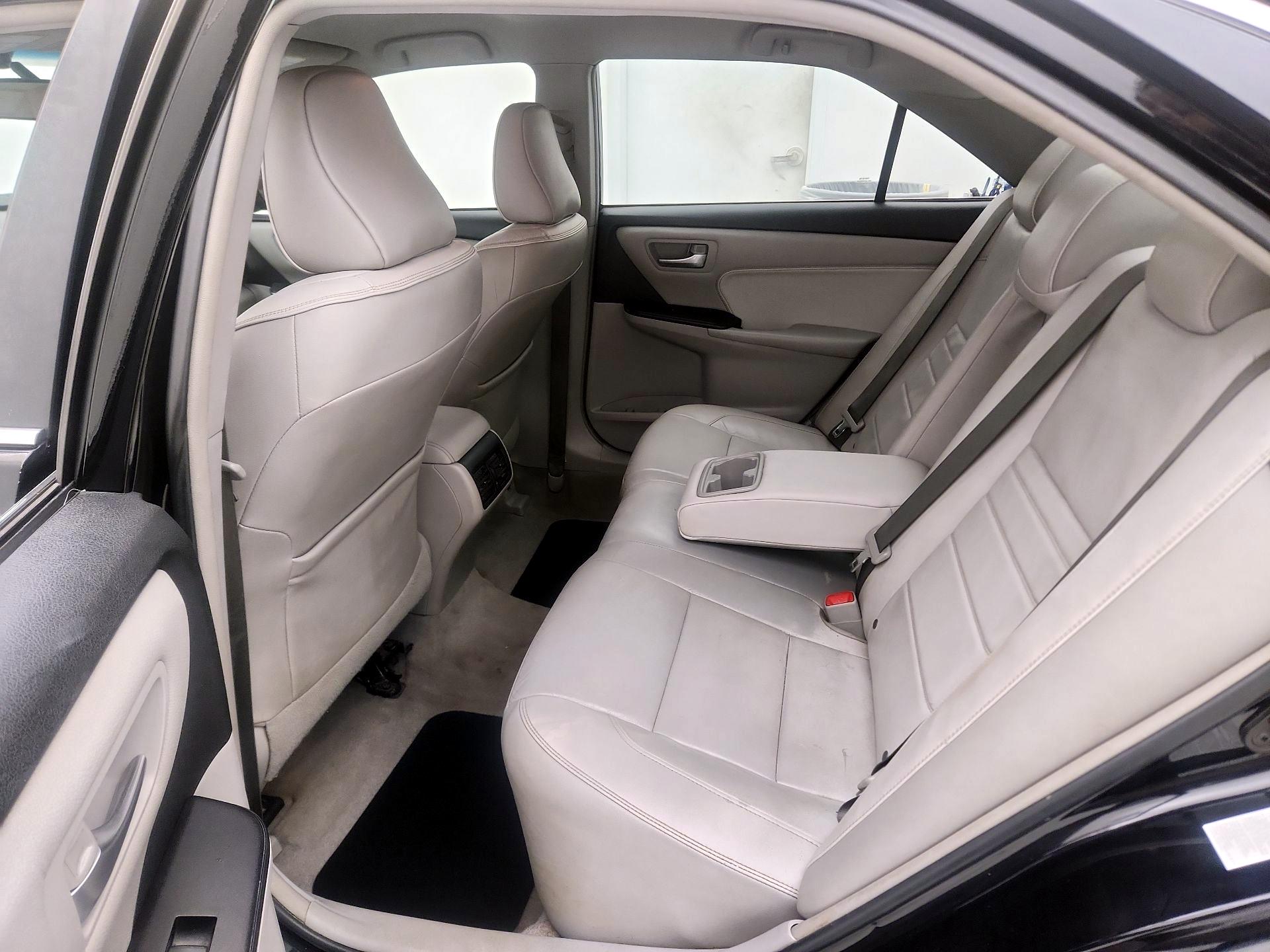 Thumbnail: 2017 Toyota Camry - 19