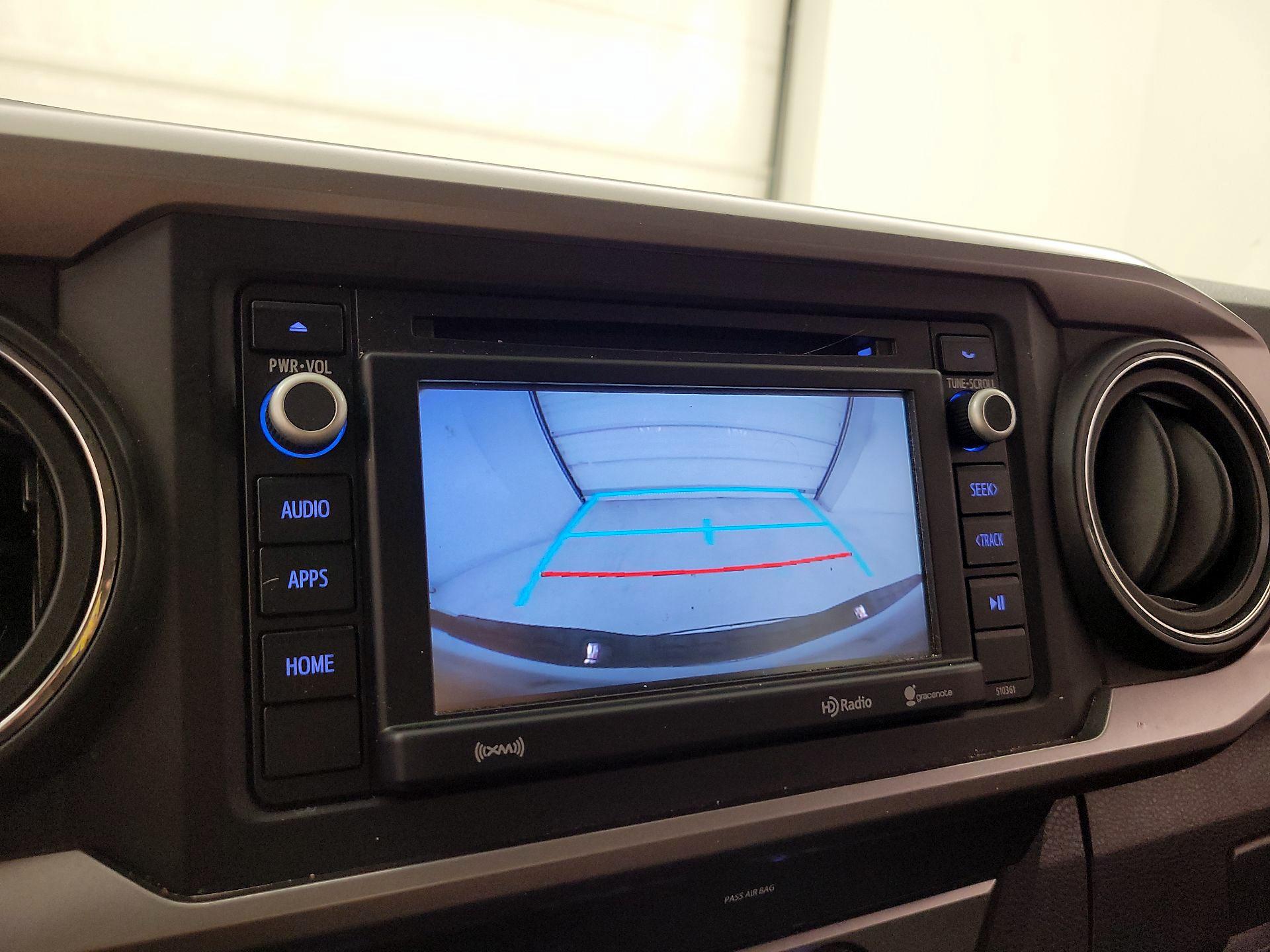 Thumbnail: 2019 Toyota Tacoma - 14