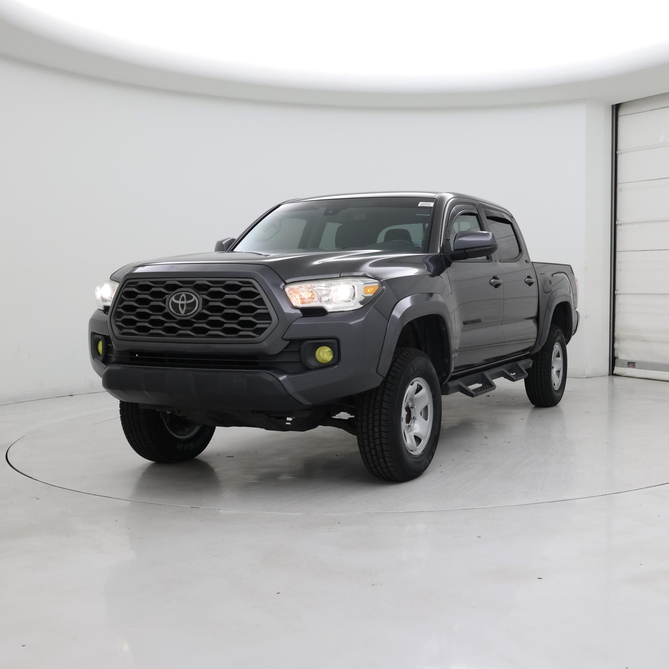 Thumbnail: 2019 Toyota Tacoma - 4