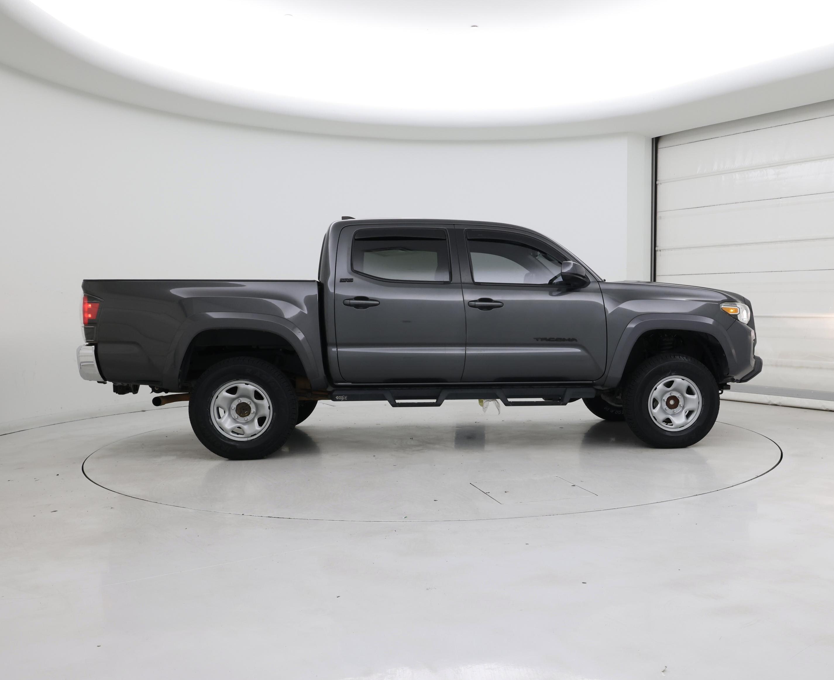 Thumbnail: 2019 Toyota Tacoma - 7