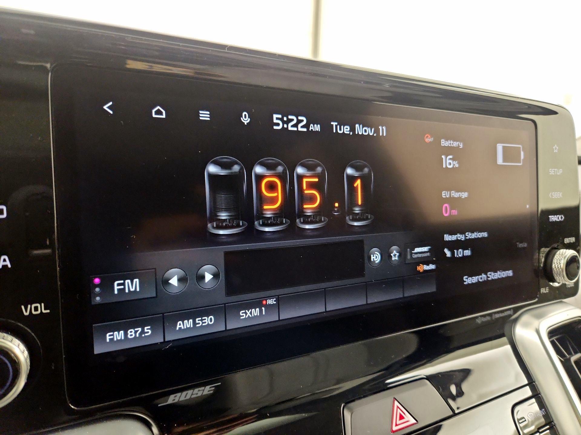 Thumbnail: 2022 Kia Sorento - 16