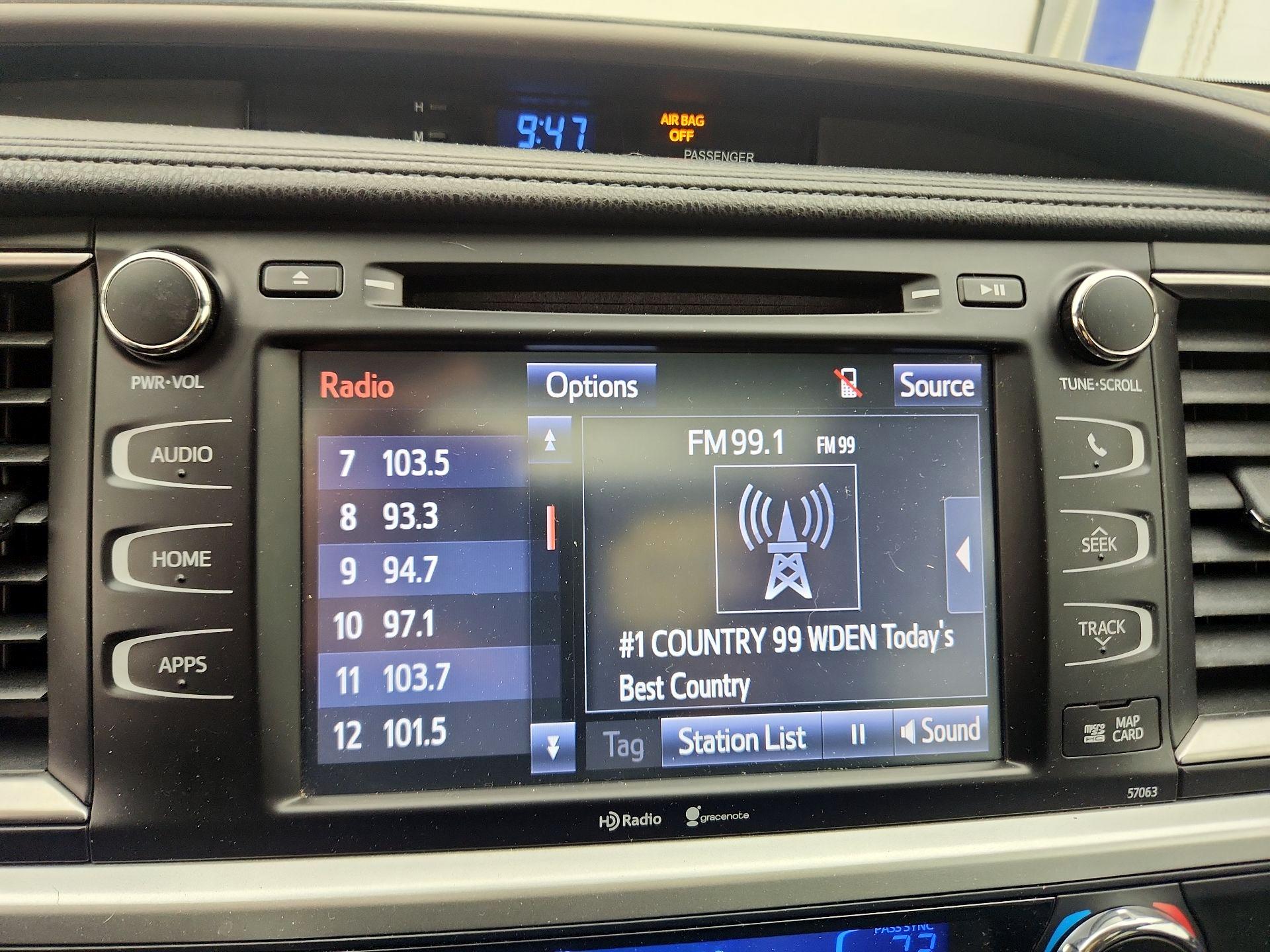 Thumbnail: 2015 Toyota Highlander - 15