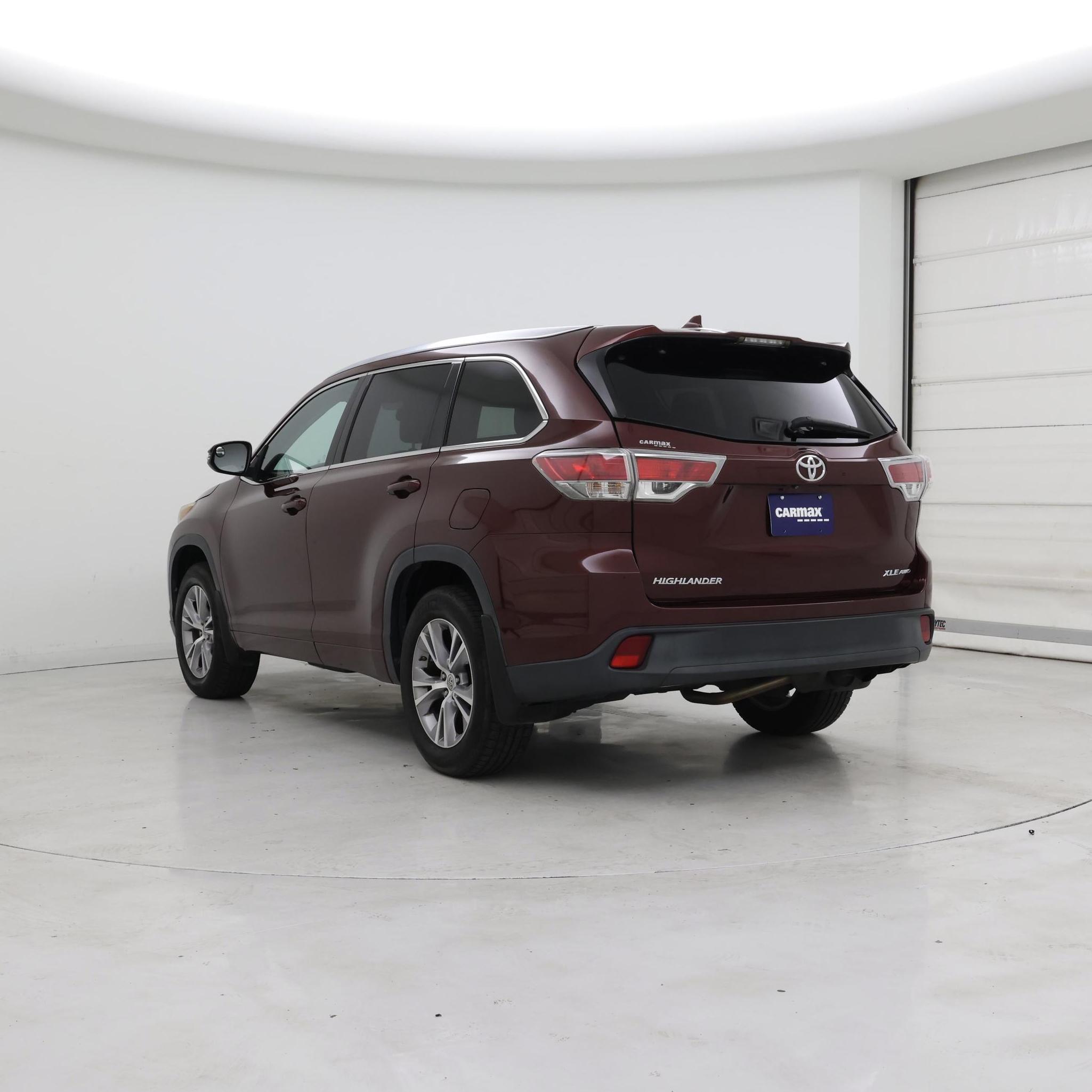 Thumbnail: 2015 Toyota Highlander - 2