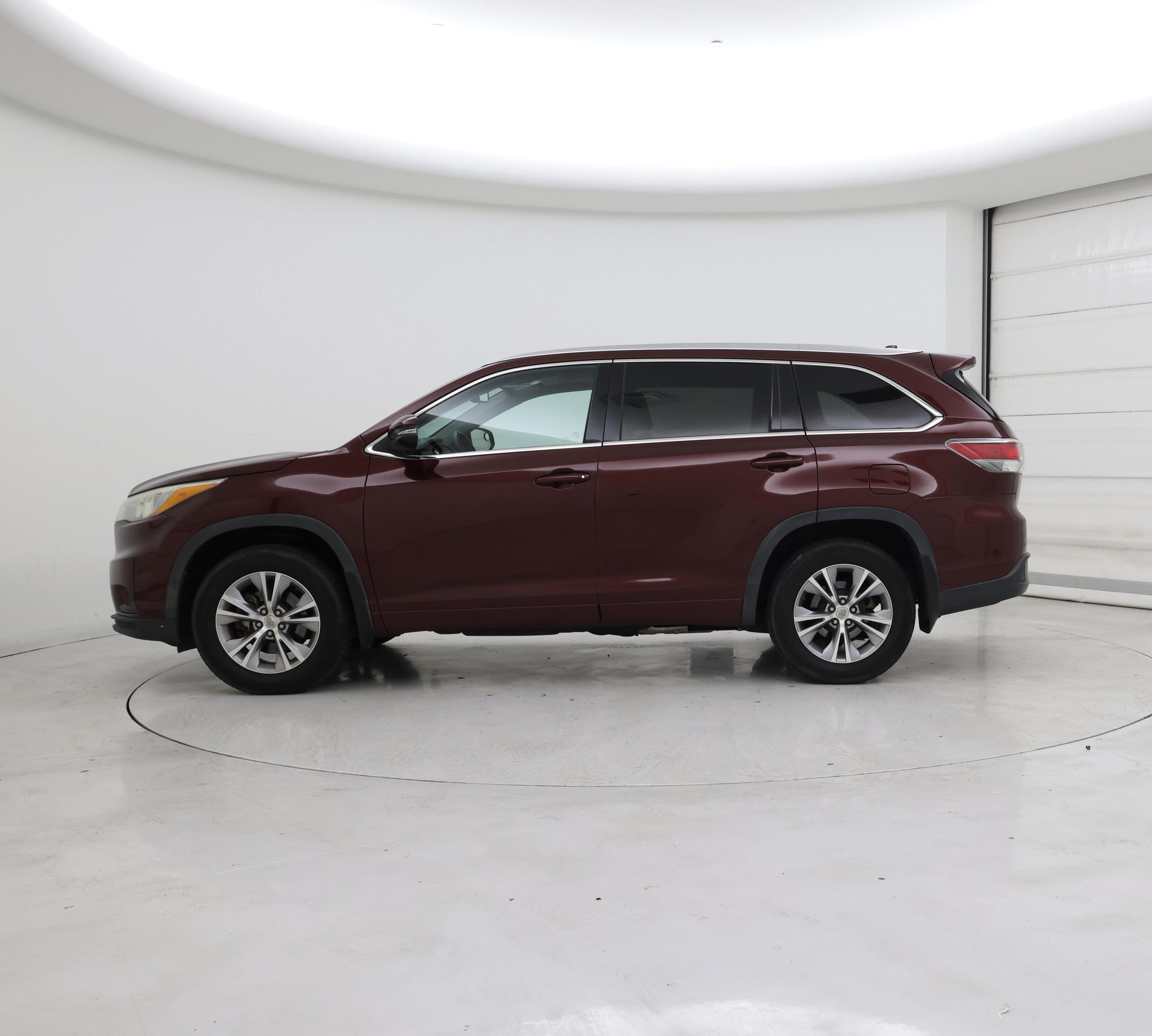 Thumbnail: 2015 Toyota Highlander - 3