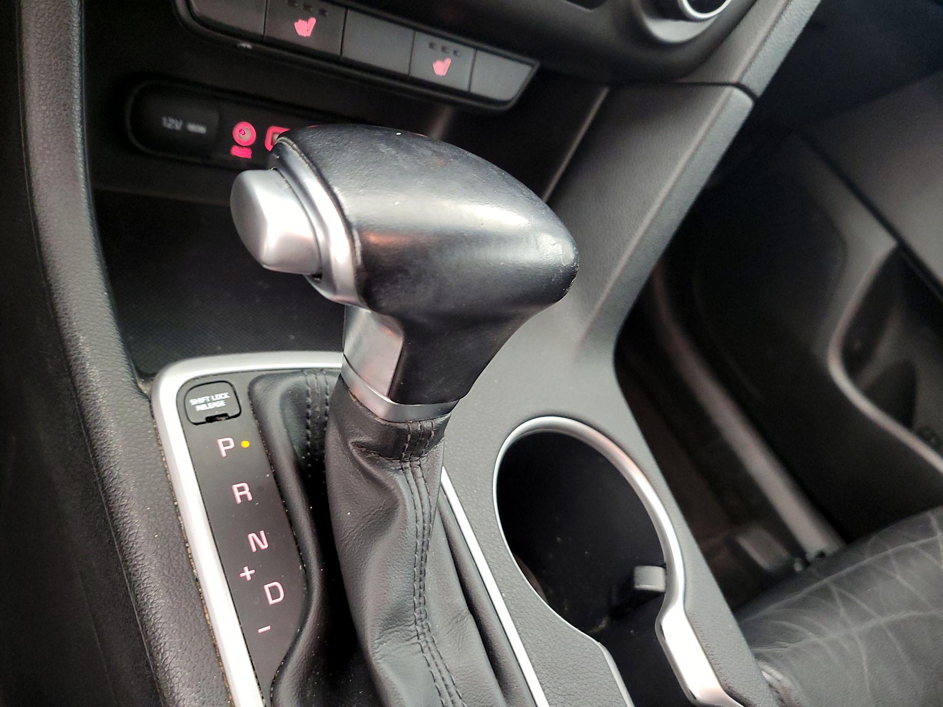 Thumbnail: 2017 Kia Sportage - 17