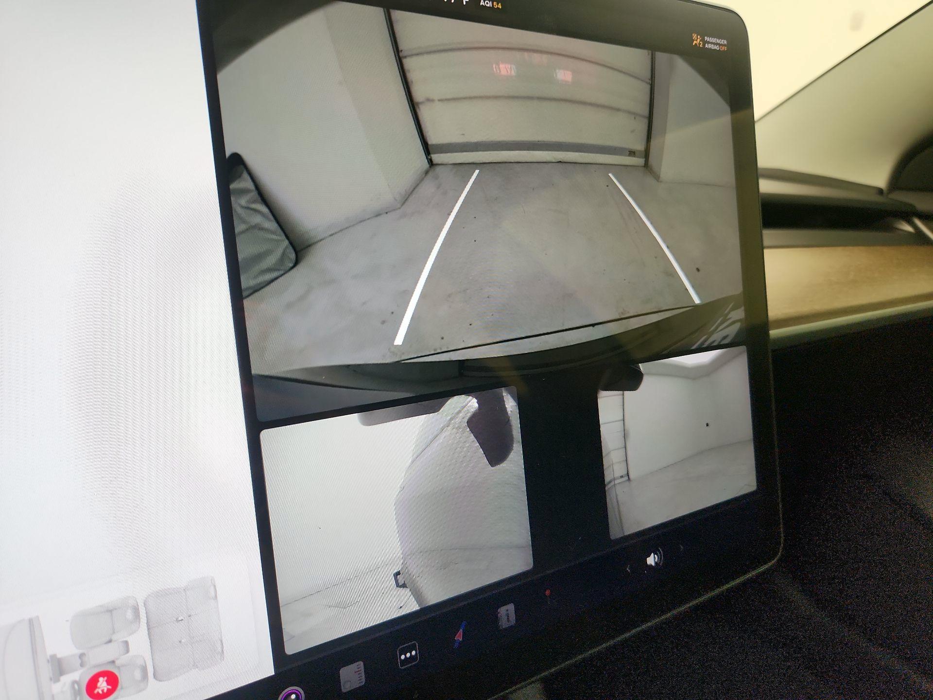 Thumbnail: 2022 Tesla Model 3 - 14