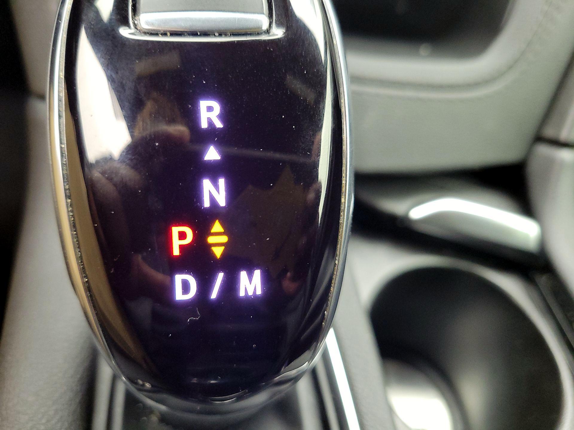 Thumbnail: 2021 Cadillac XT5 - 17