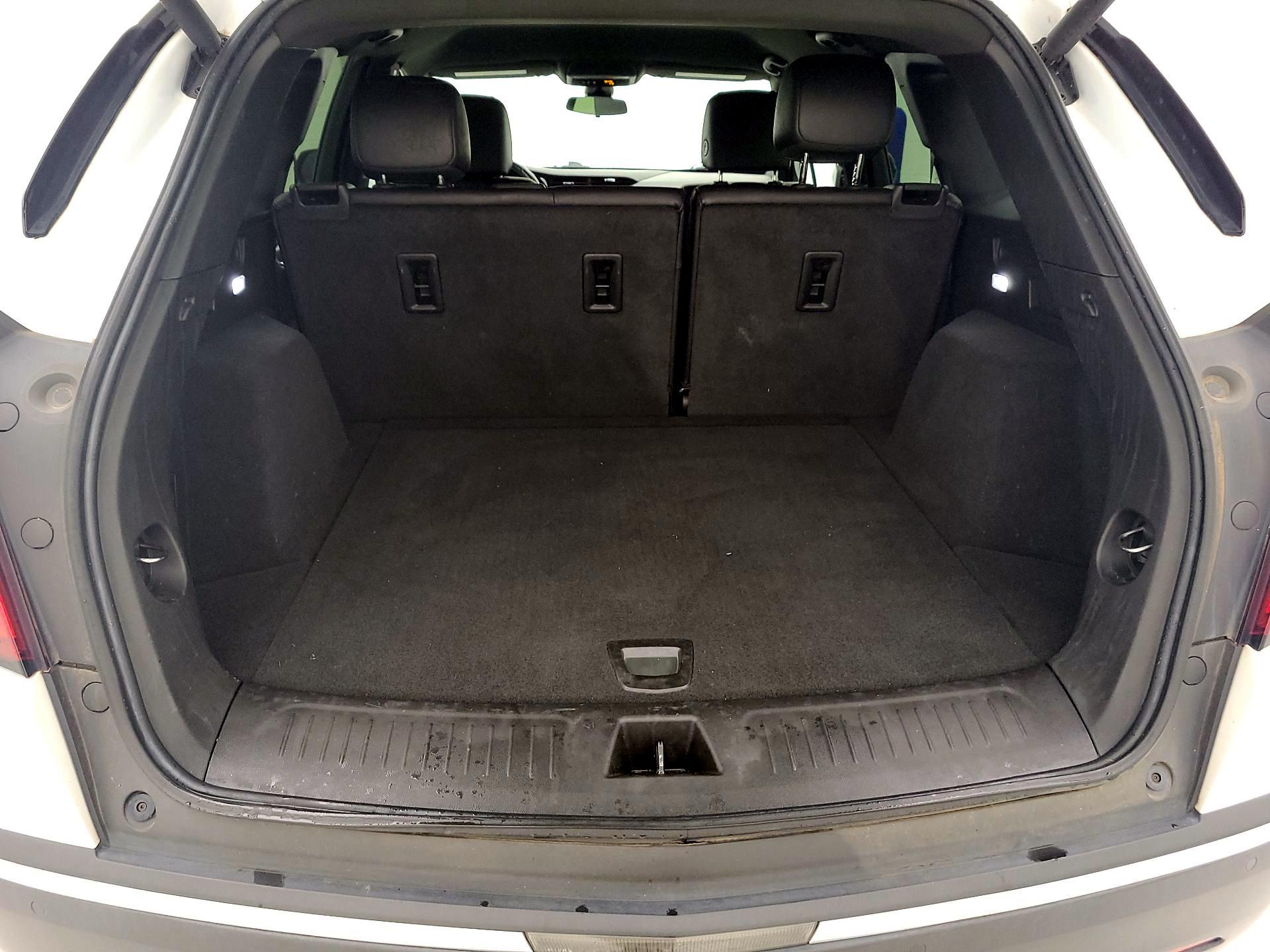 Thumbnail: 2021 Cadillac XT5 - 20