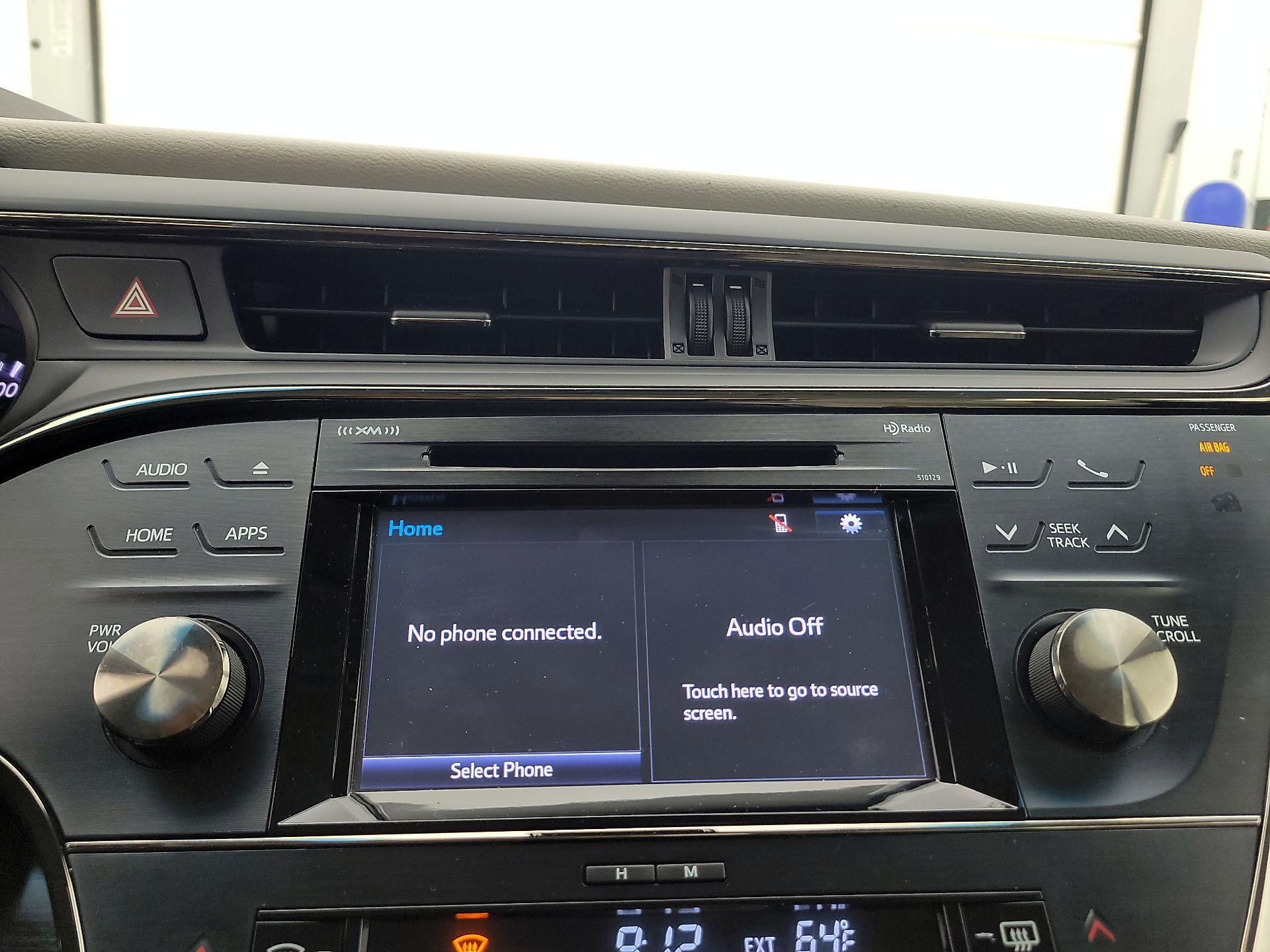 Thumbnail: 2018 Toyota Avalon - 15