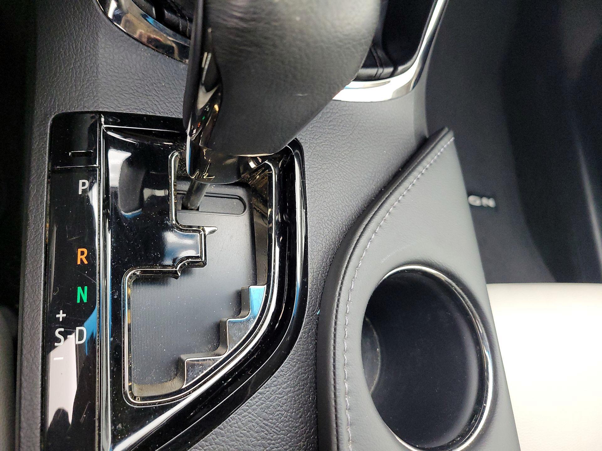 Thumbnail: 2018 Toyota Avalon - 17