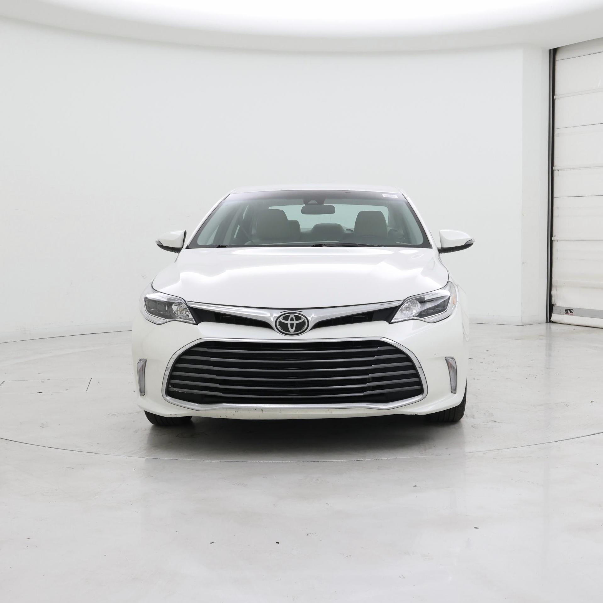 Thumbnail: 2018 Toyota Avalon - 5