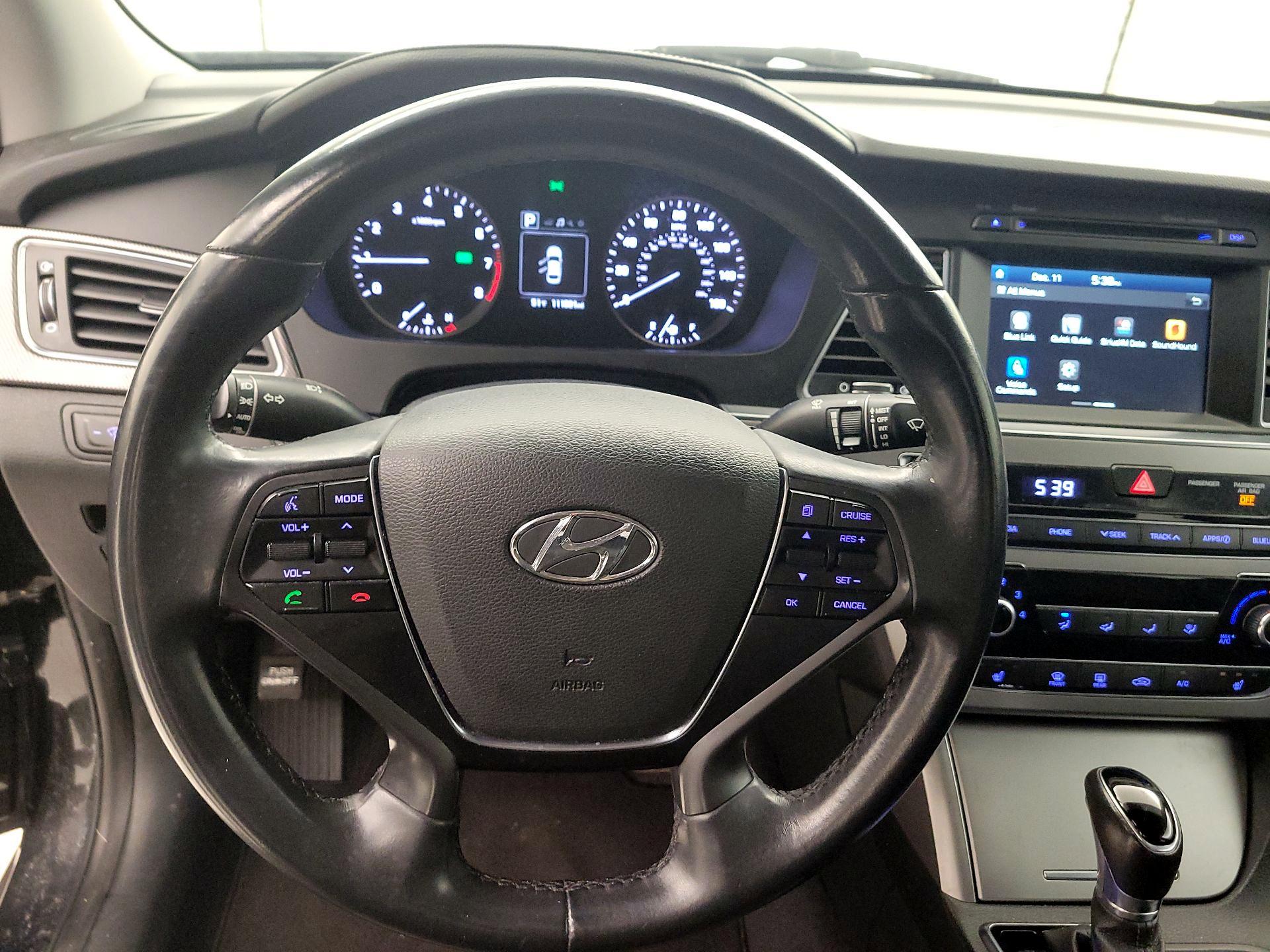 Thumbnail: 2017 Hyundai Sonata - 10