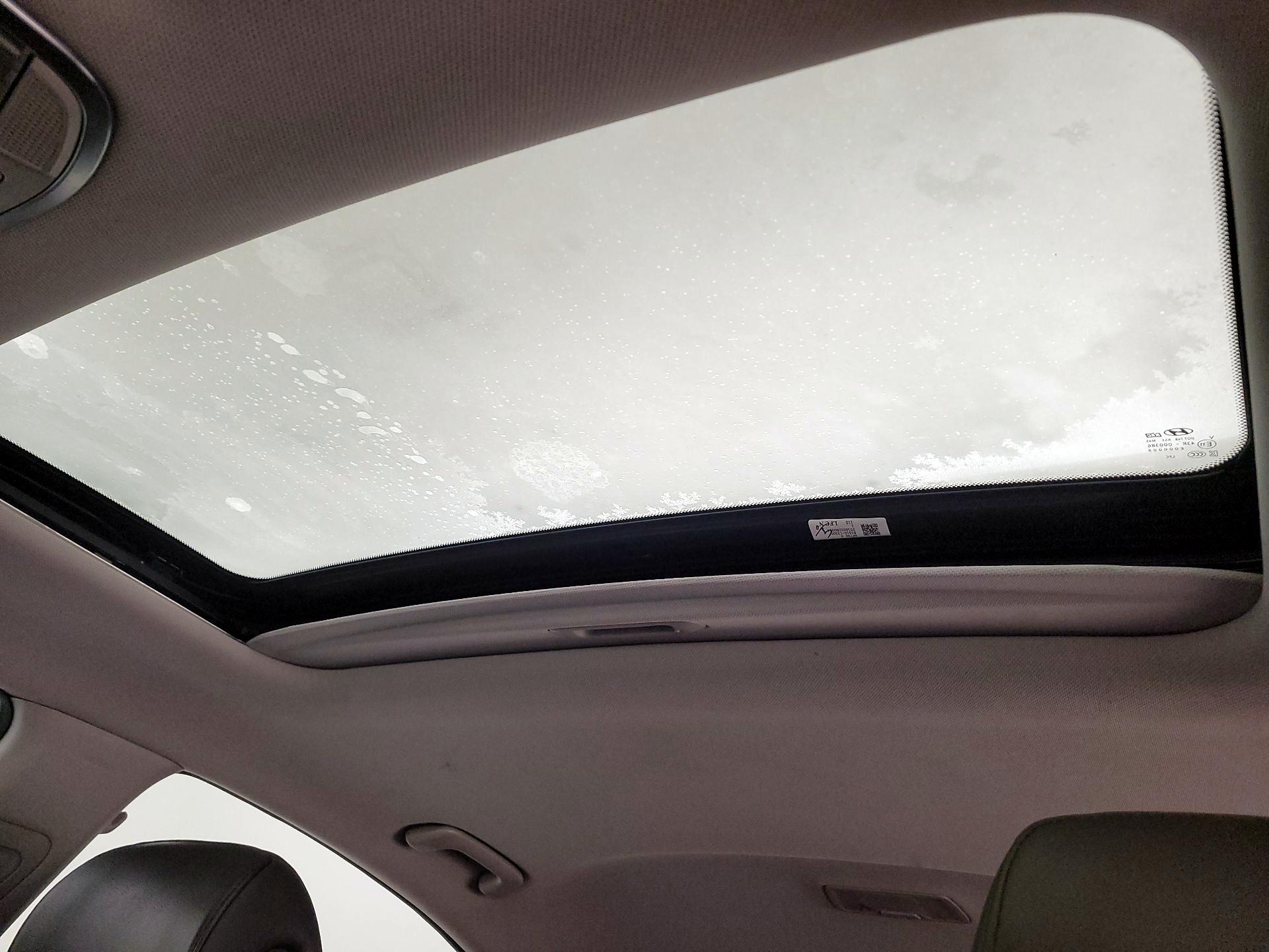 Thumbnail: 2017 Hyundai Sonata - 19