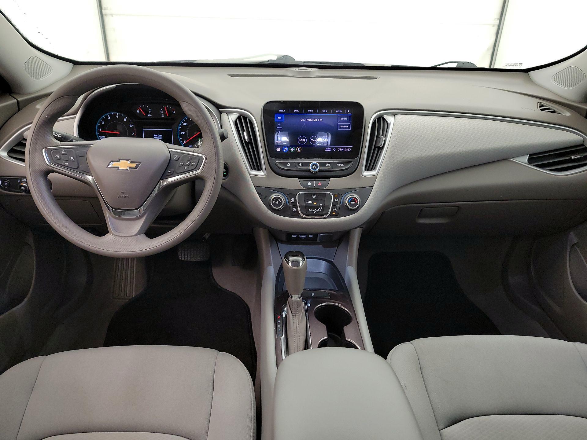 Thumbnail: 2020 Chevrolet Malibu - 9