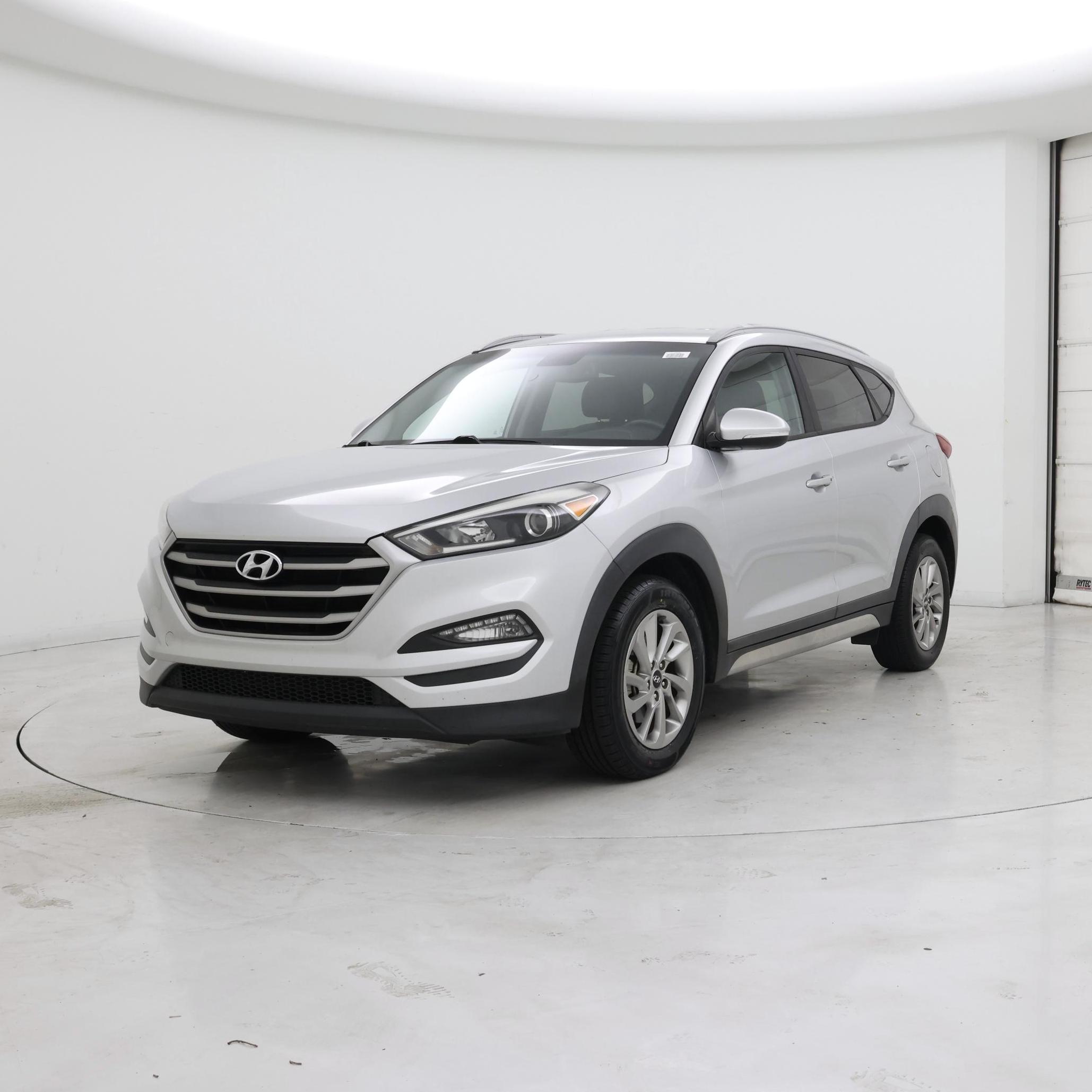 Thumbnail: 2017 Hyundai Tucson - 4