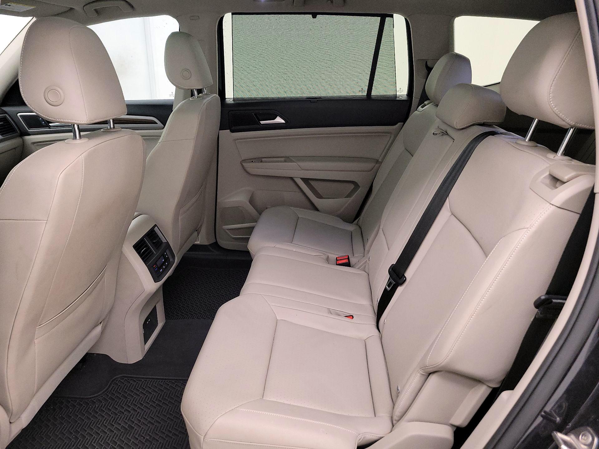 Thumbnail: 2021 Volkswagen Atlas - 20