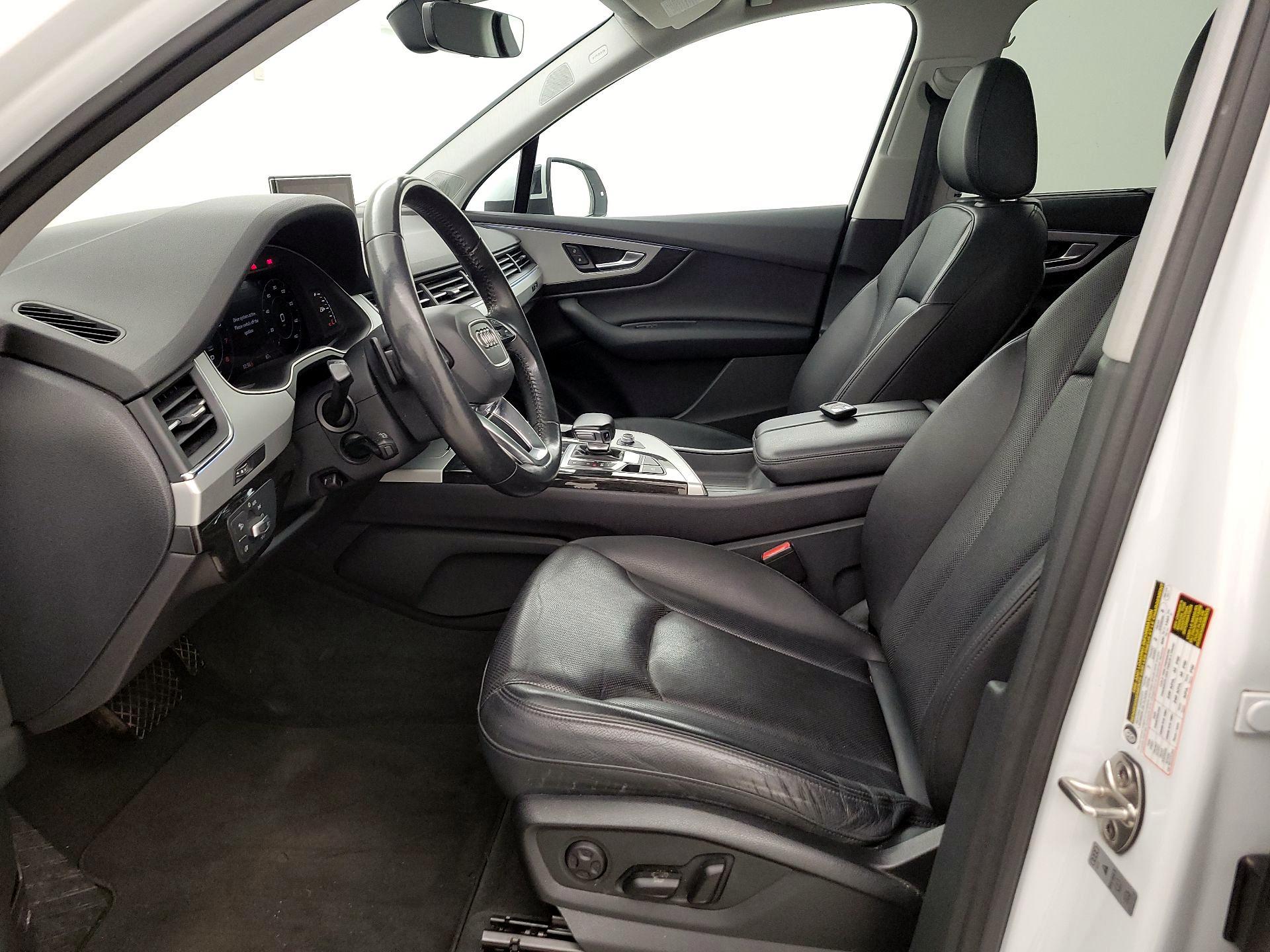 Thumbnail: 2019 Audi Q7 - 11