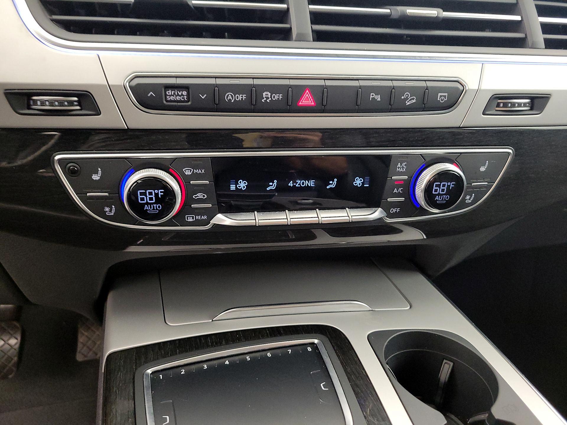 Thumbnail: 2019 Audi Q7 - 16