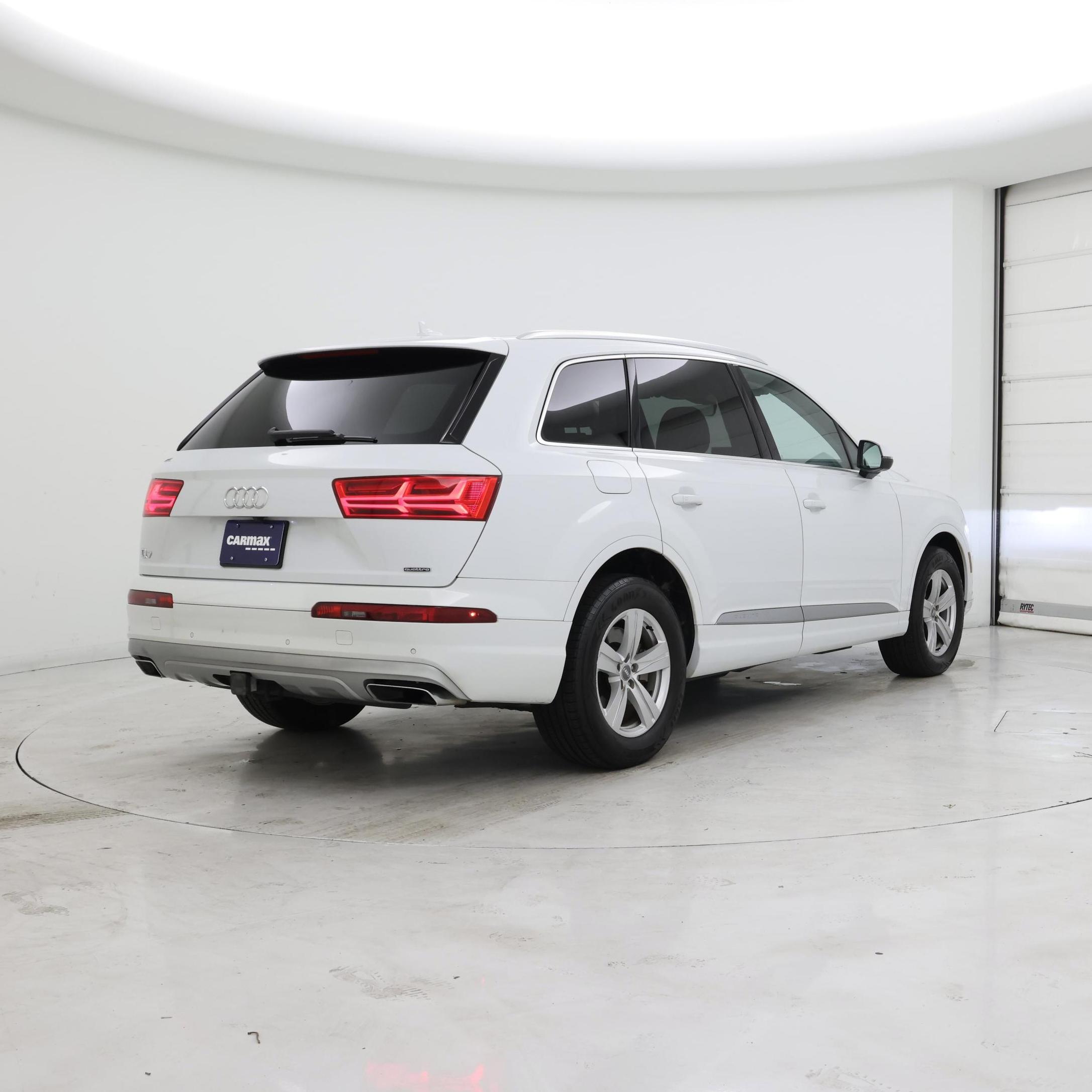 Thumbnail: 2019 Audi Q7 - 8