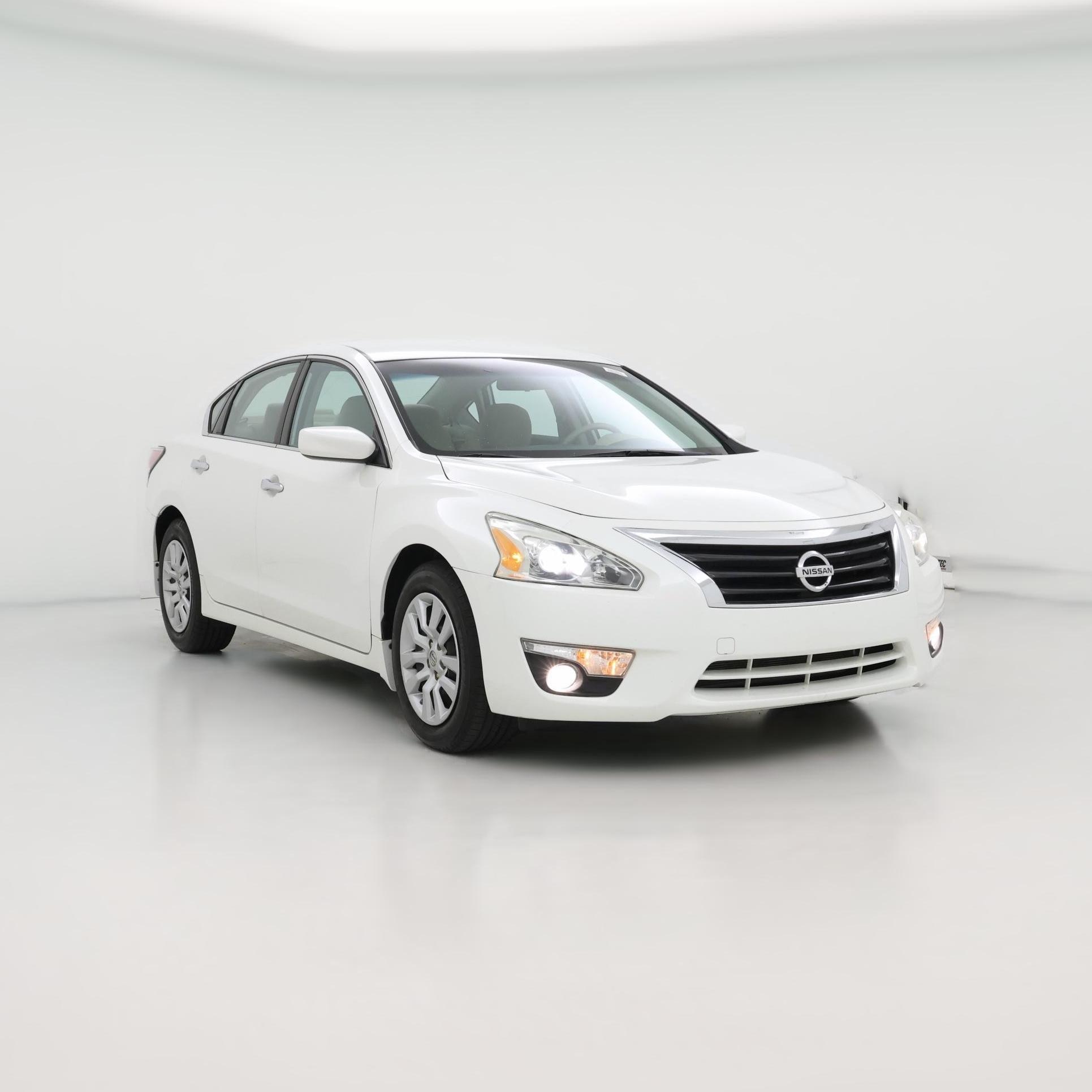 Thumbnail: 2015 Nissan Altima - 1