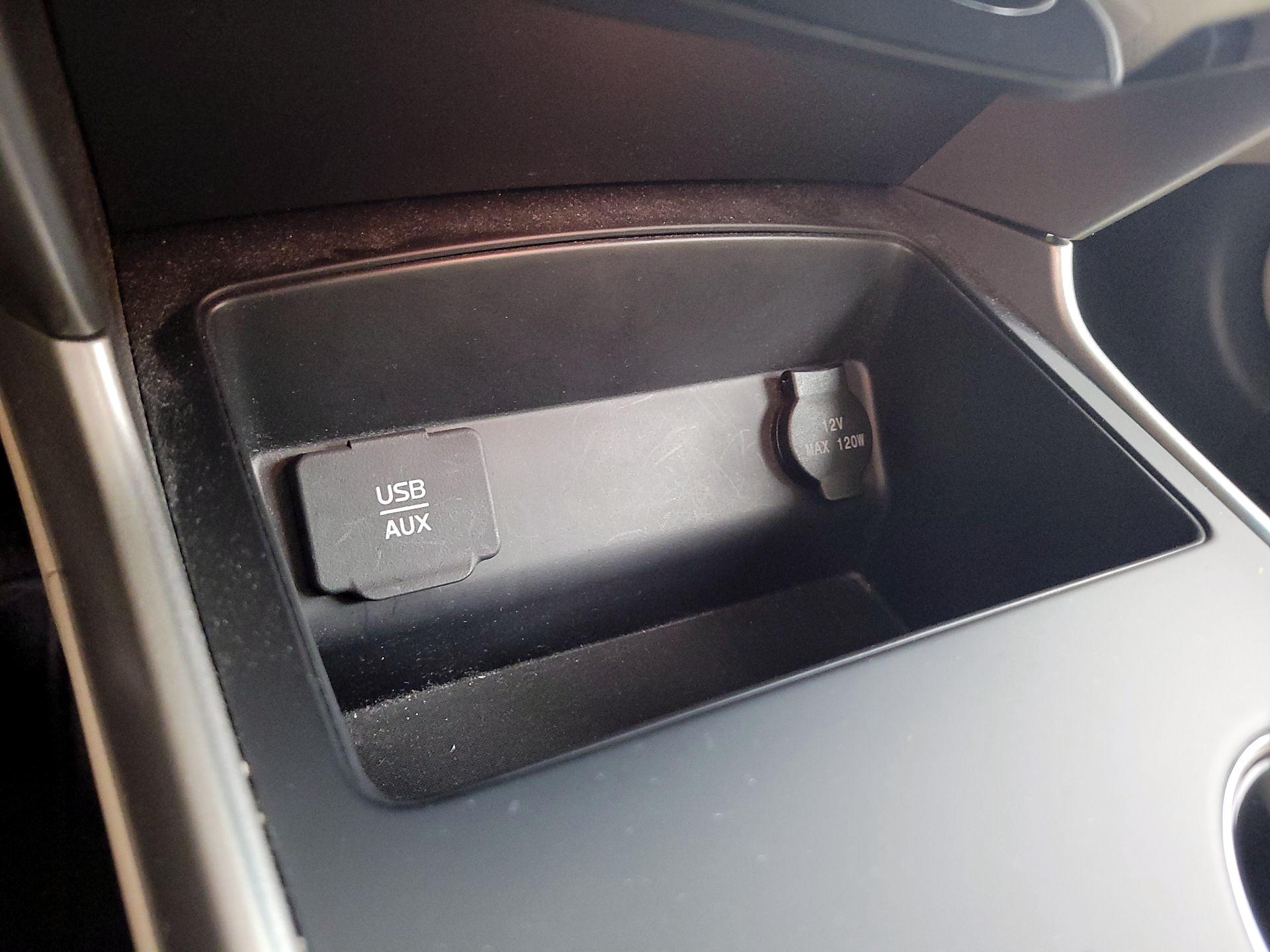 Thumbnail: 2015 Nissan Altima - 18